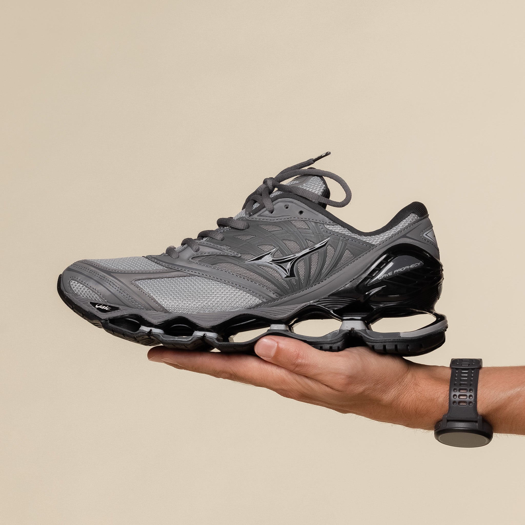 Mizuno - Wave Prophecy LS - Ultimate Grey / Quiet Shade / Black
