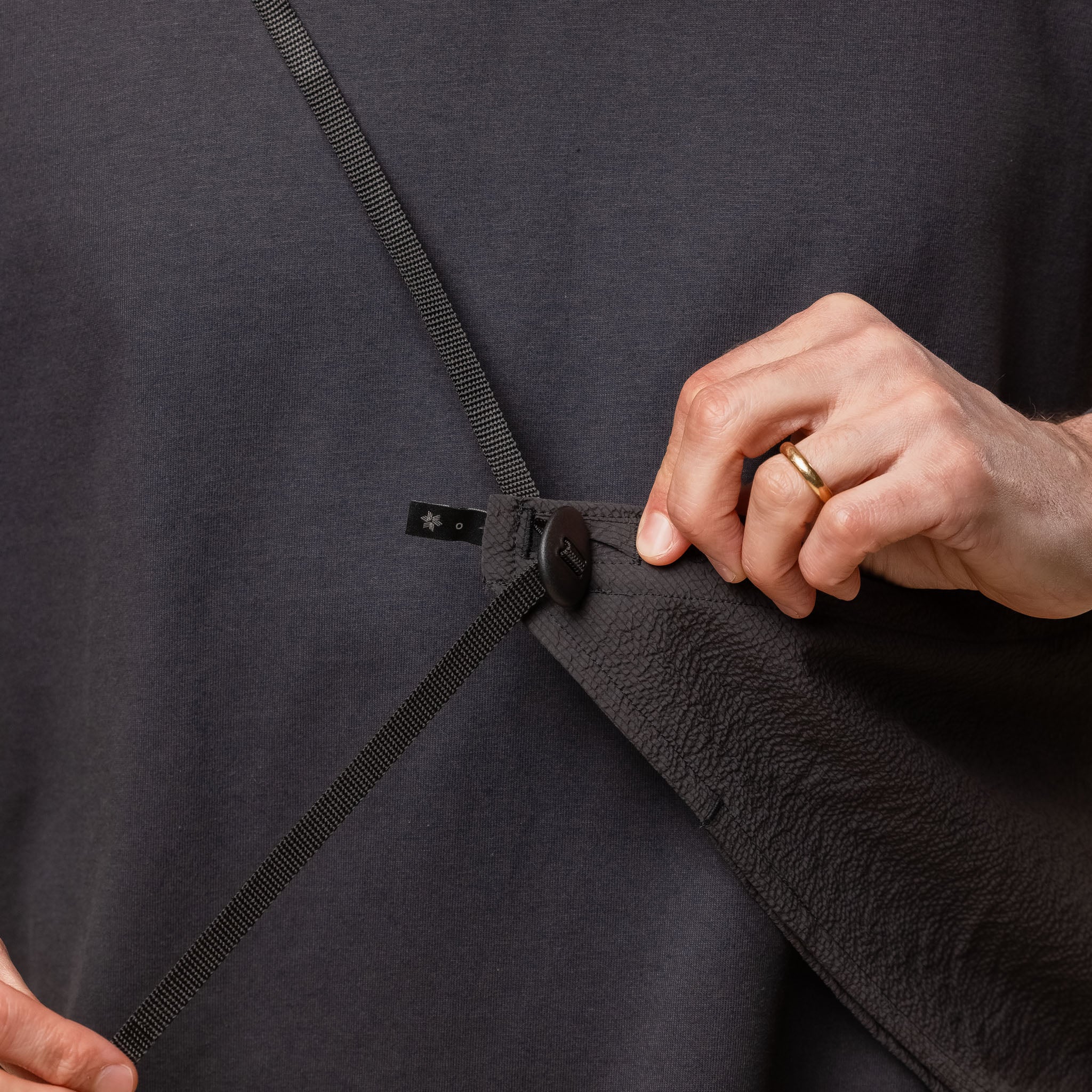 Goldwin 0 - Screen Bandana Pouch - Black