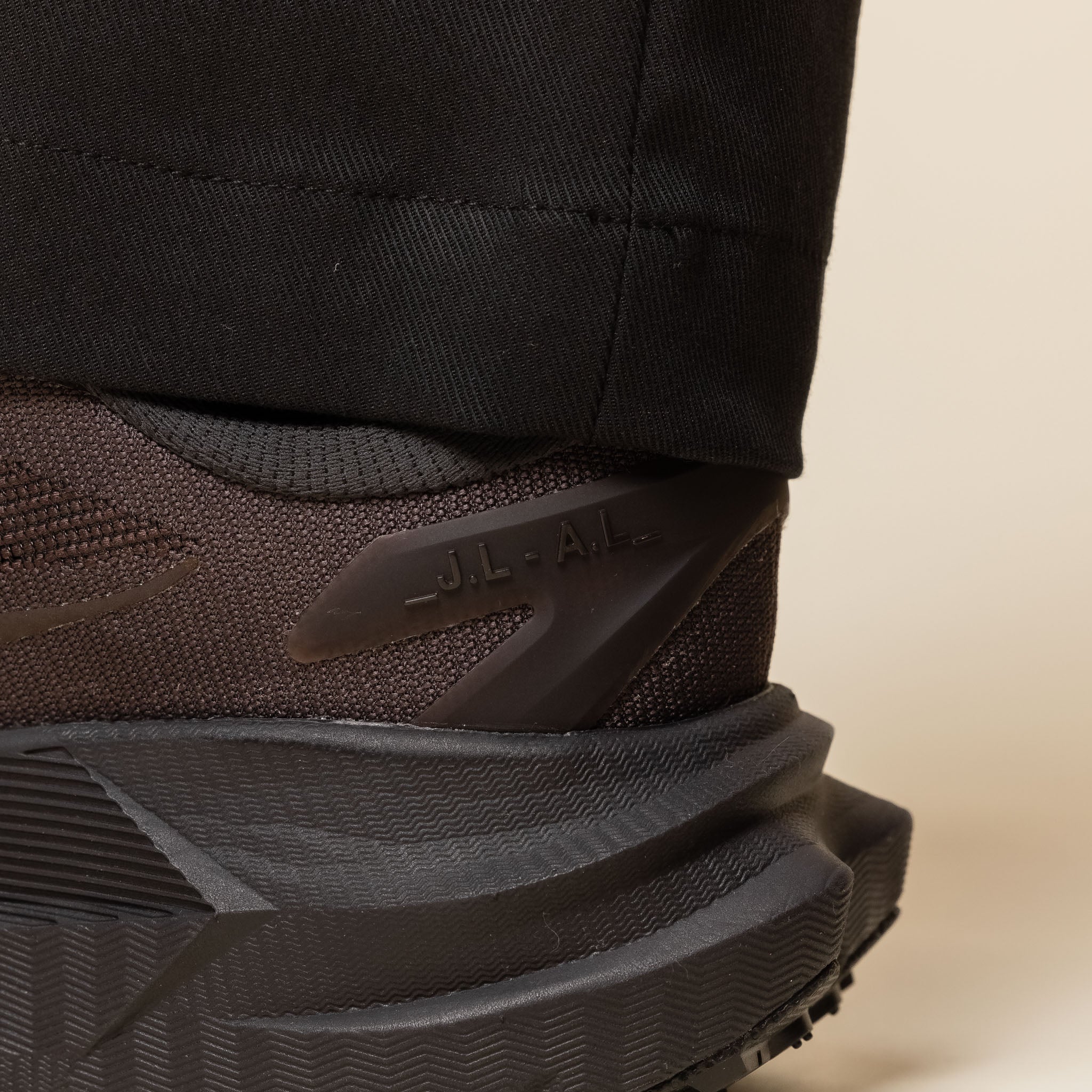 Hoka x J.L-A.L - Mafate X J.L-A.L - Jet Black / Espresso