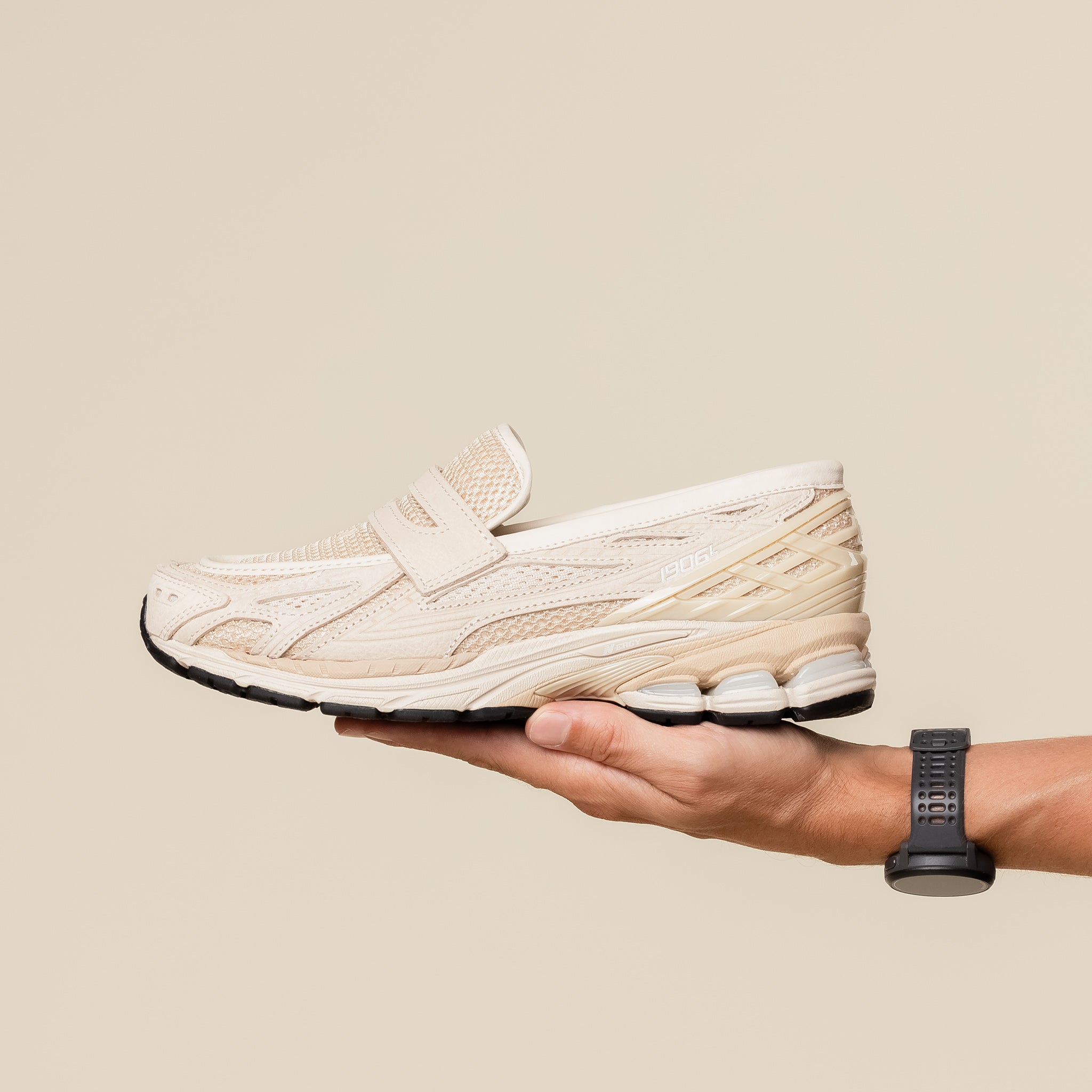 New Balance - 1906L Loafer Trainers - Bisque (Natural)