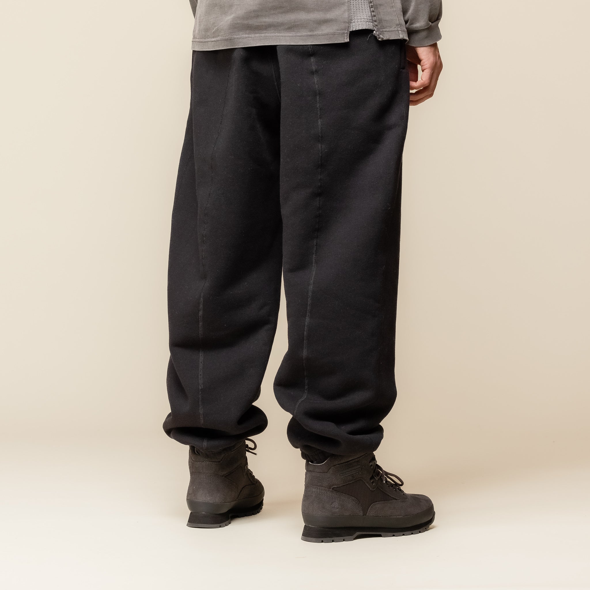 Cease - C-Seam Sweatpants - Black