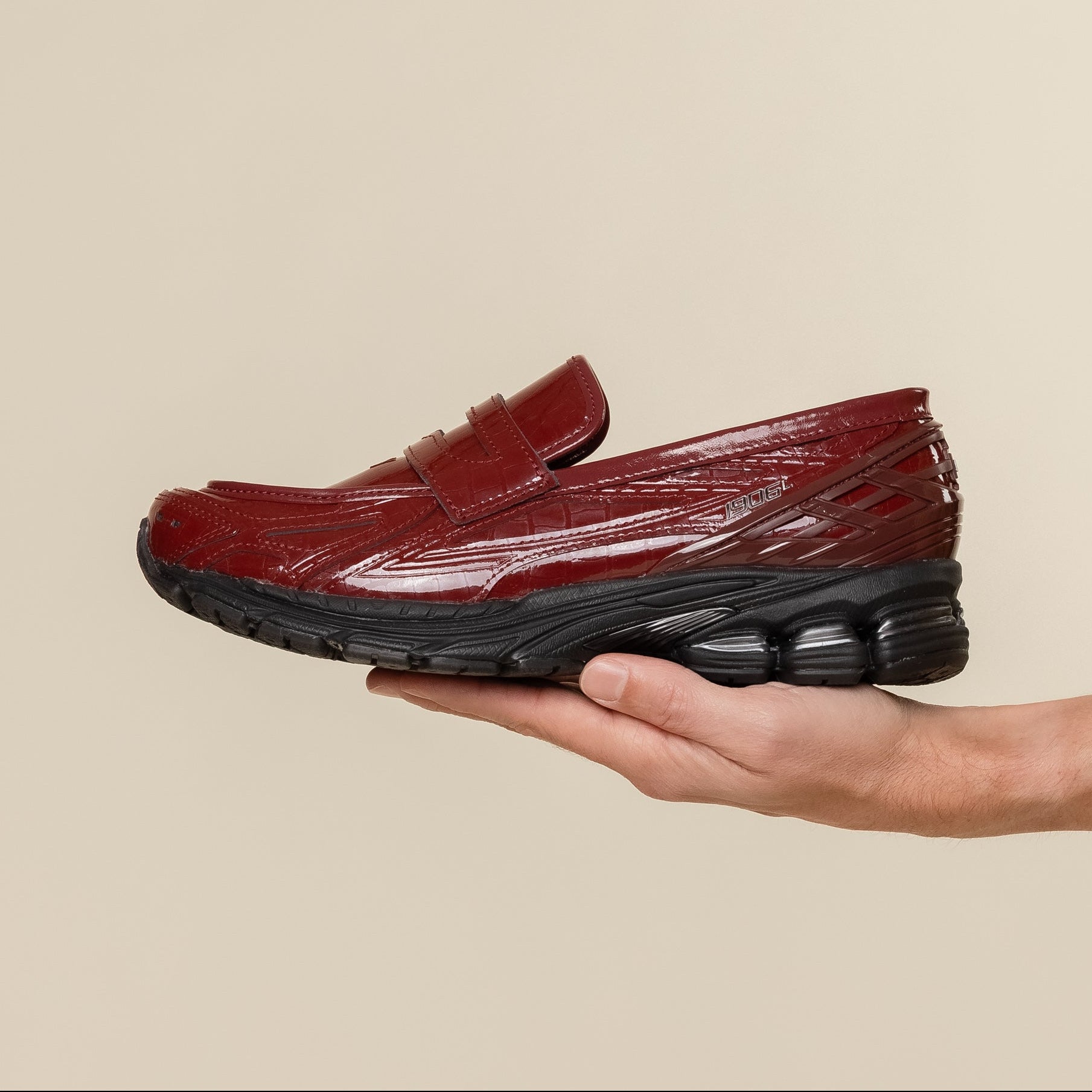 New Balance - 1906L Loafer Trainers - Monarch Red