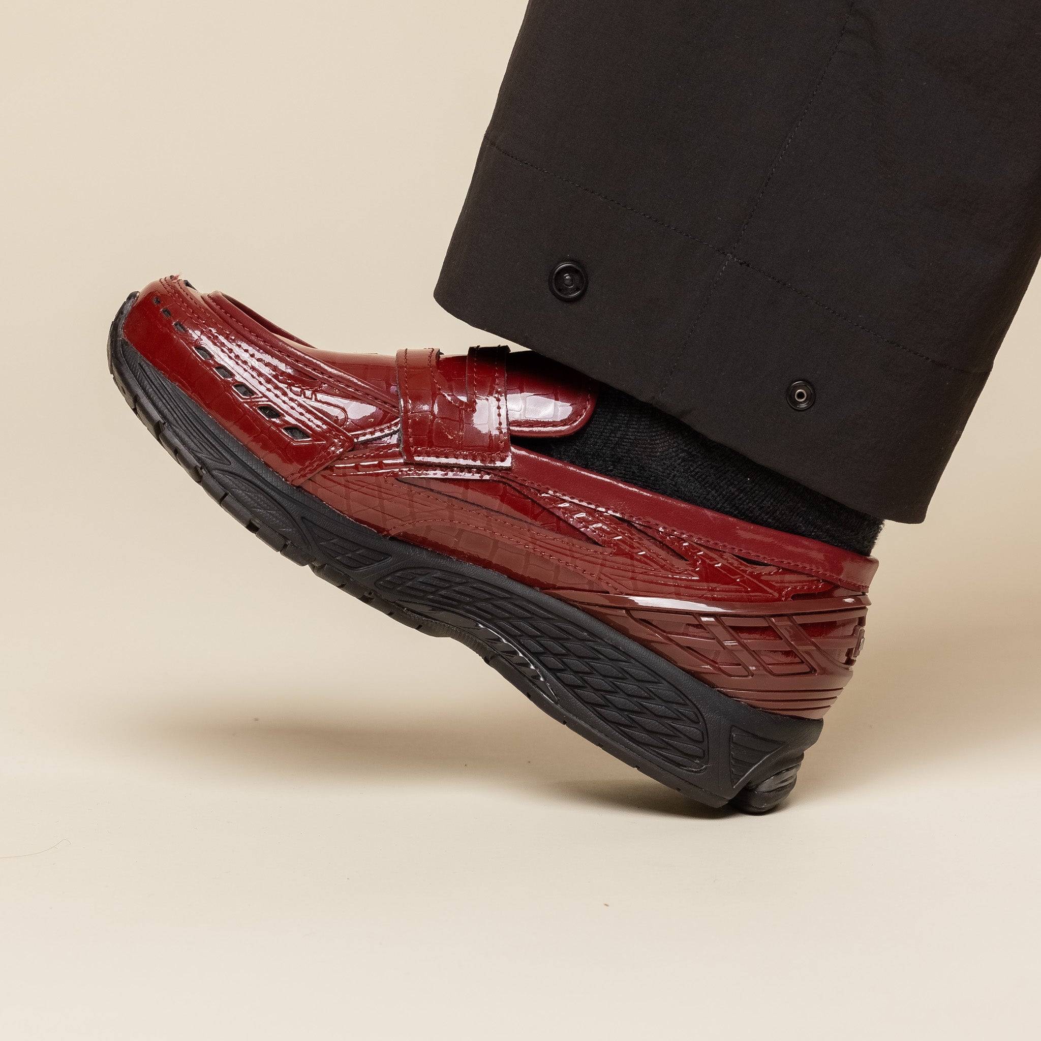 New Balance - 1906L Loafer Trainers - Monarch Red