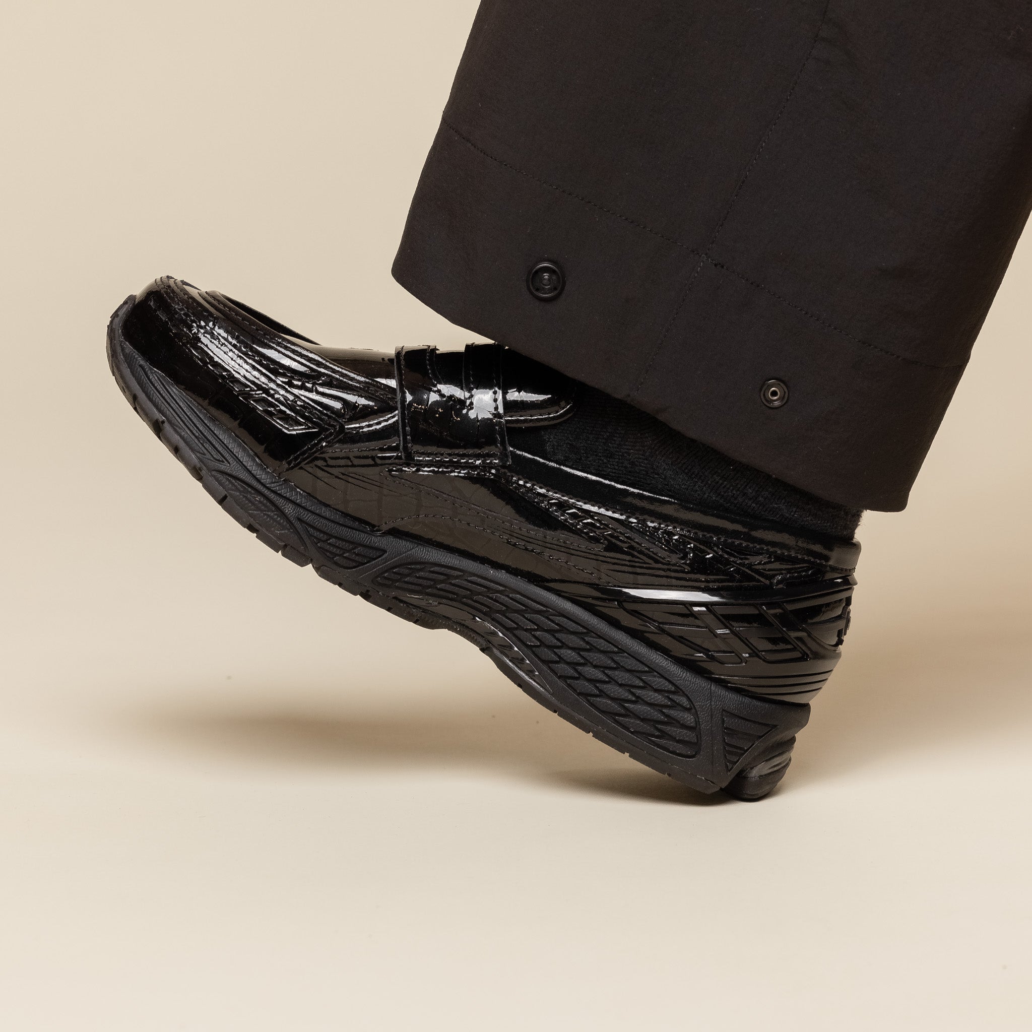 New Balance - 1906L Loafer Trainers - Black
