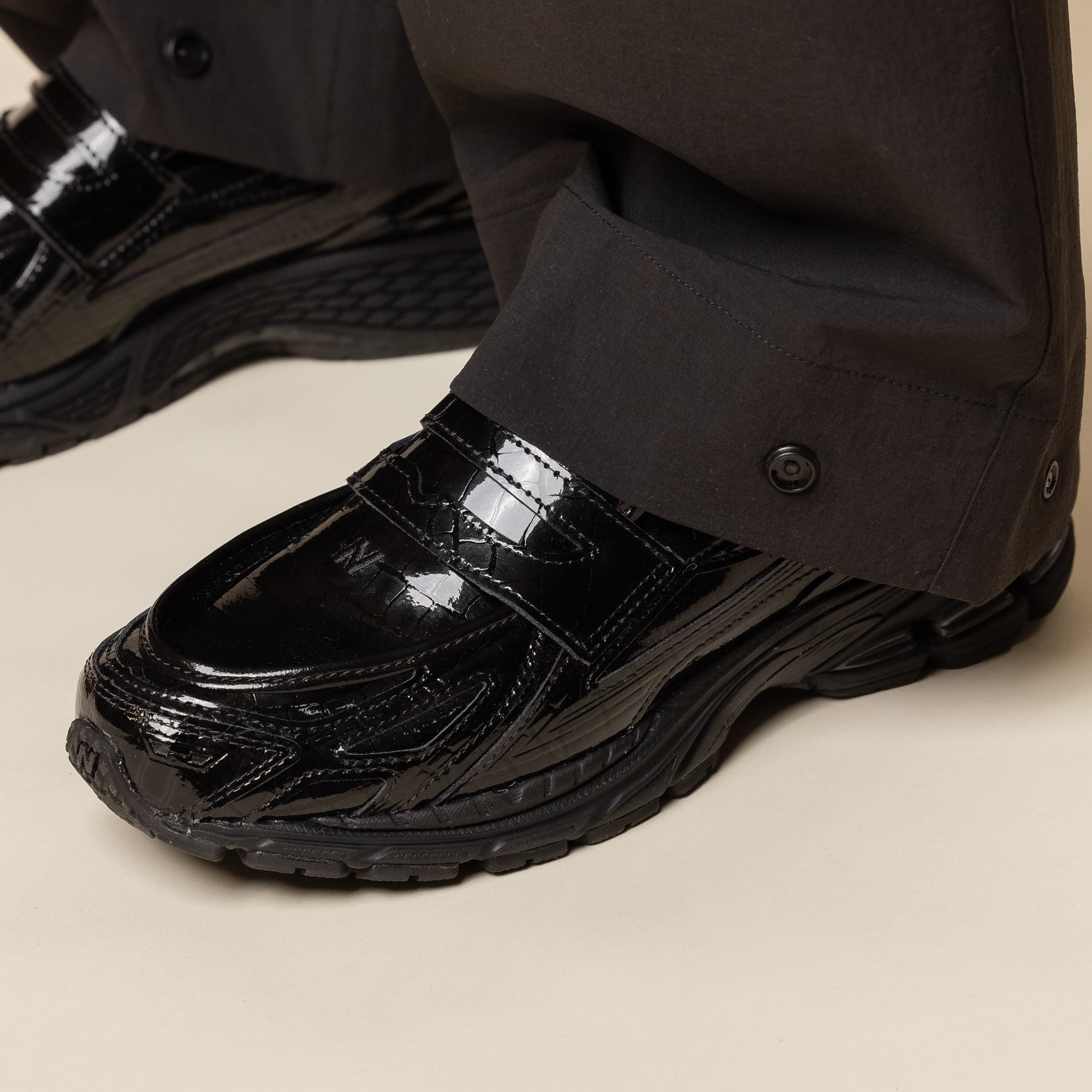 New Balance - 1906L Loafer Trainers - Black