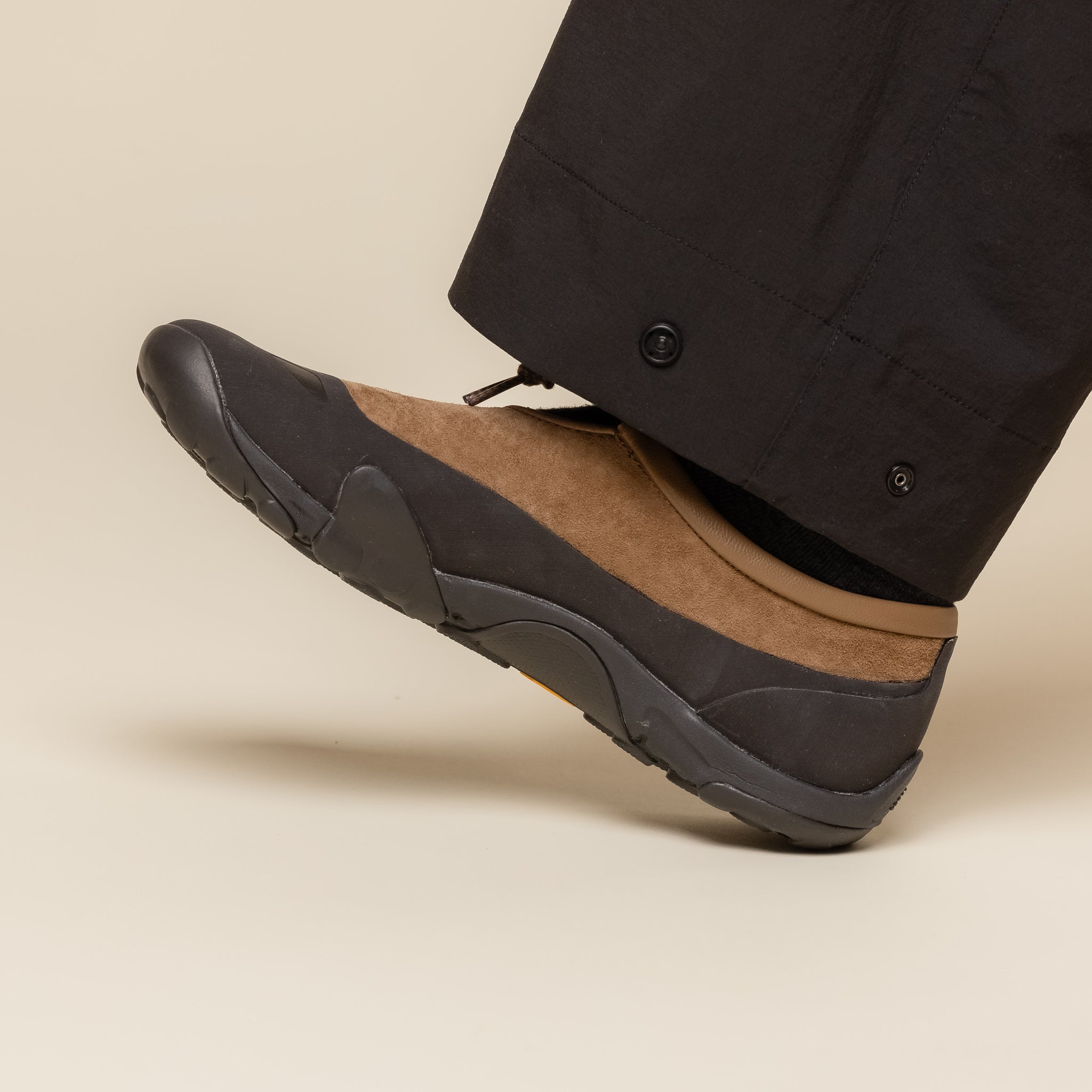 New Balance - Tokyo Design Studio MT10T - Raw Leather / Black Cement