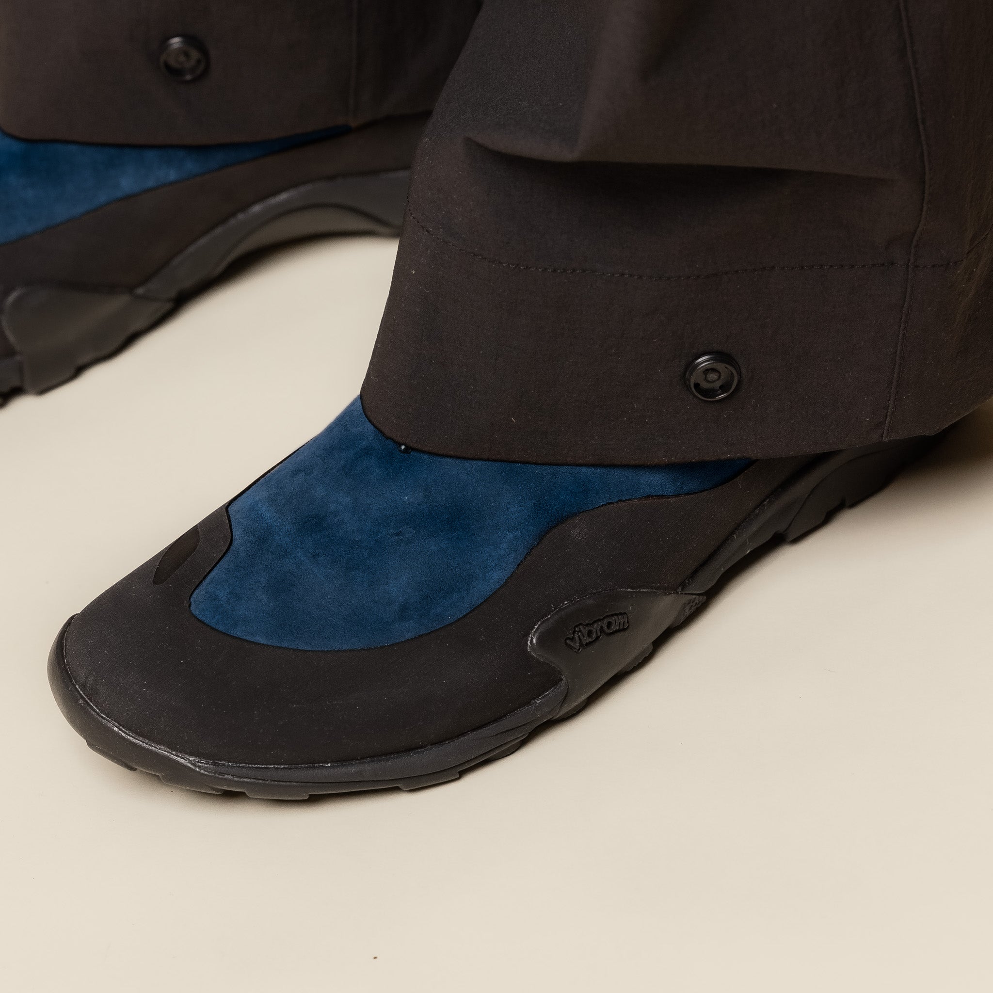 New Balance - Tokyo Design Studio MT10T - NB Navy / Black Cement