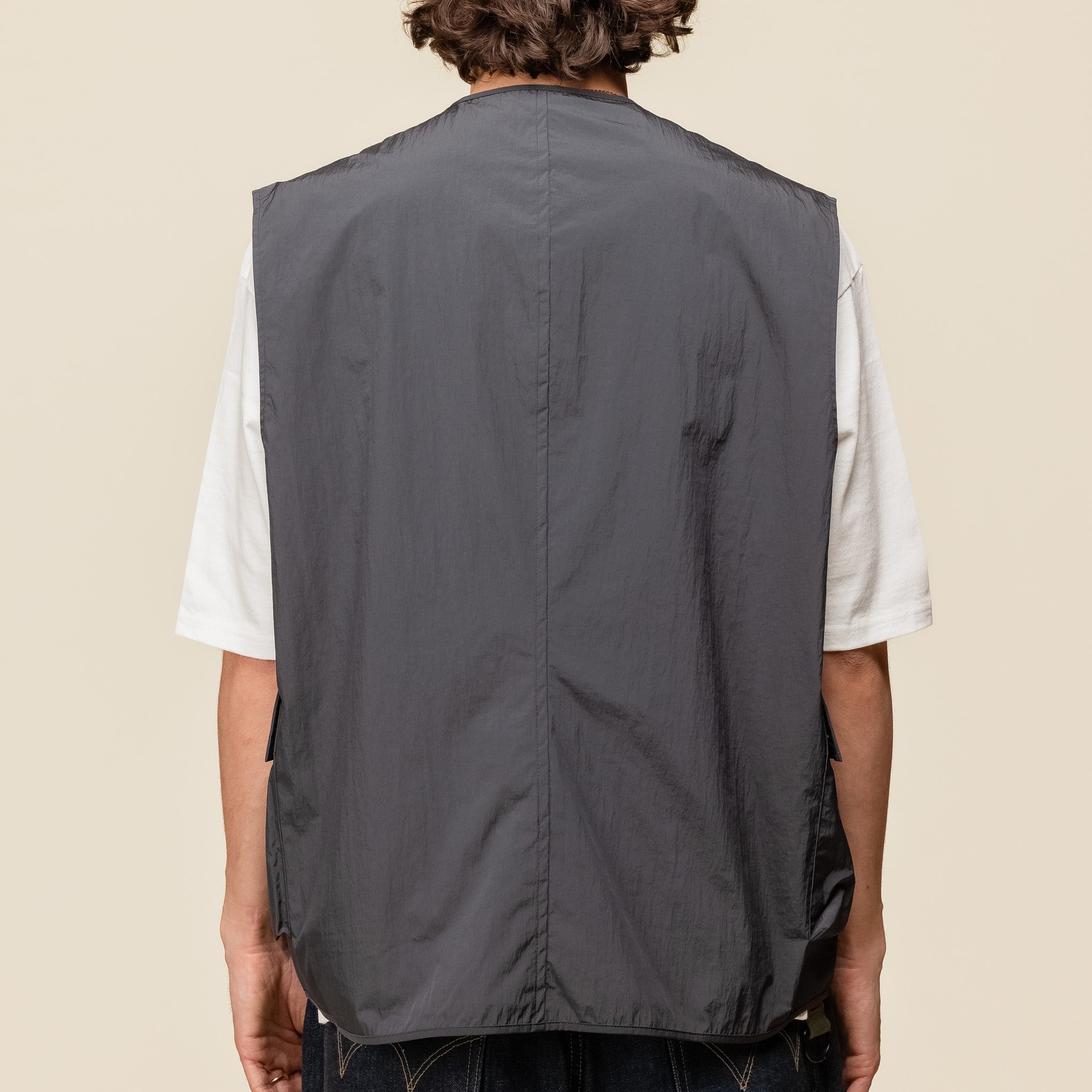 VE02241OS Still by Hand - Large Pocket Nylon Vest - Black Navy