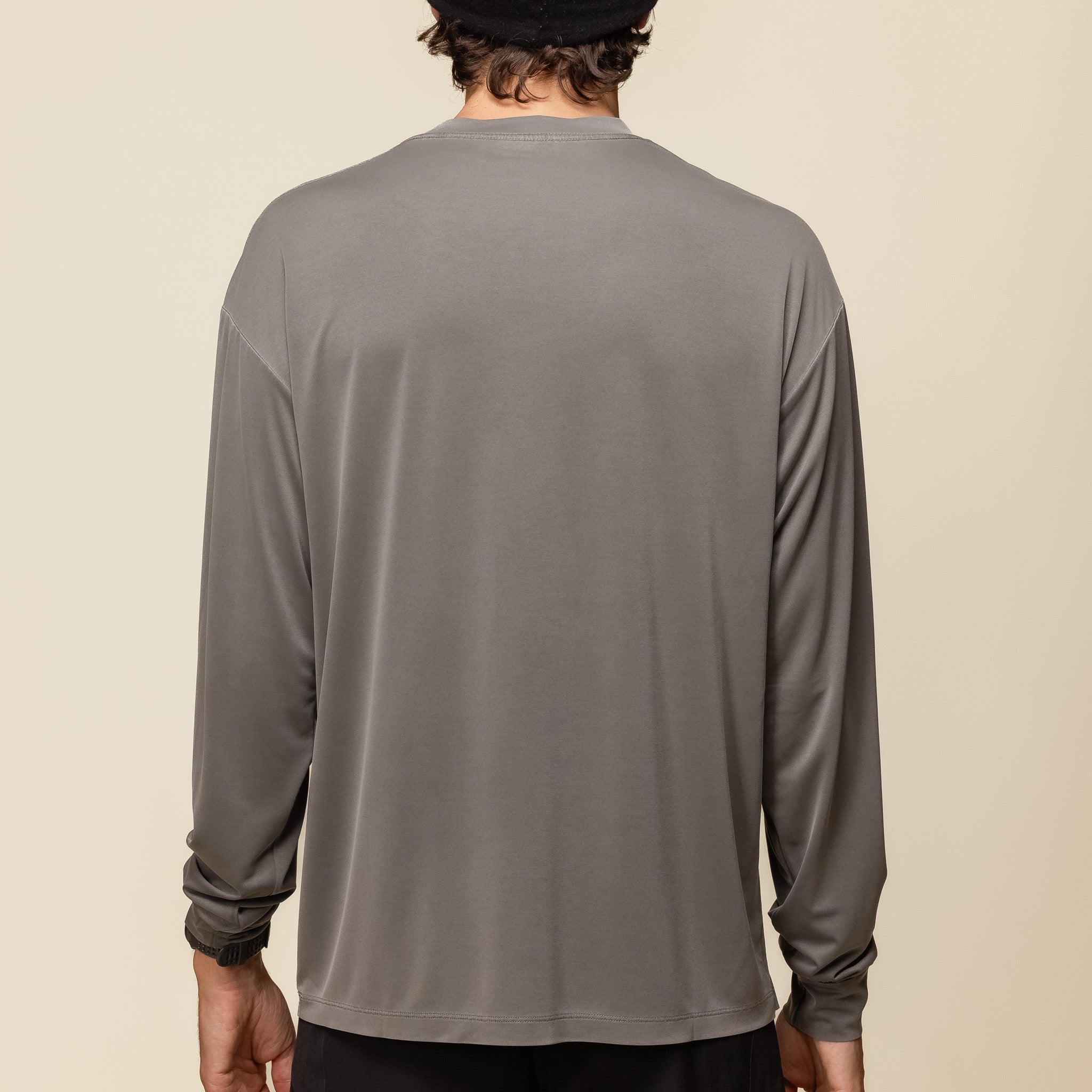 Satisfy Running - AuraLite™ Long Sleeve T-Shirt - Mineral Graphite