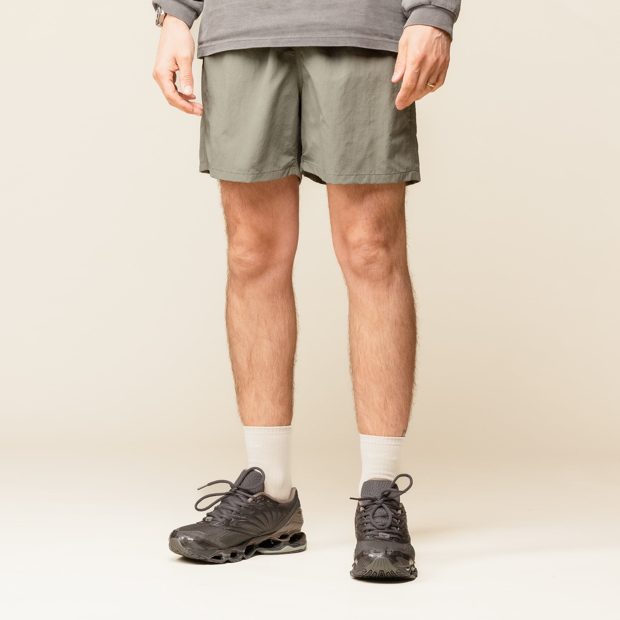 GM74176 Goldwin - Nylon Shorts 5 - Leaf Khaki "Goldwin official website"