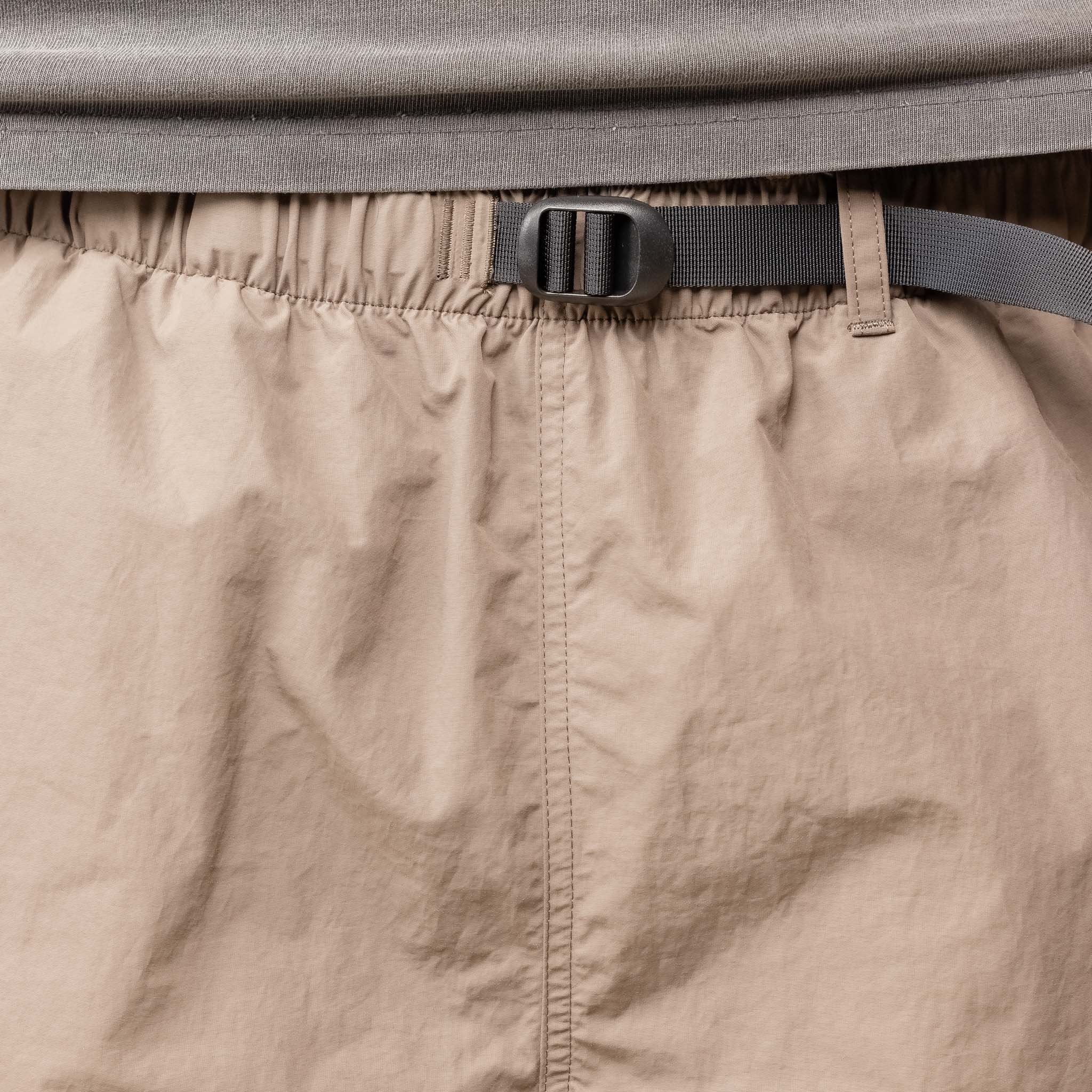 Goldwin - Wind Light Easy Shorts - Desert Taupe "Goldwin official website" GL74192