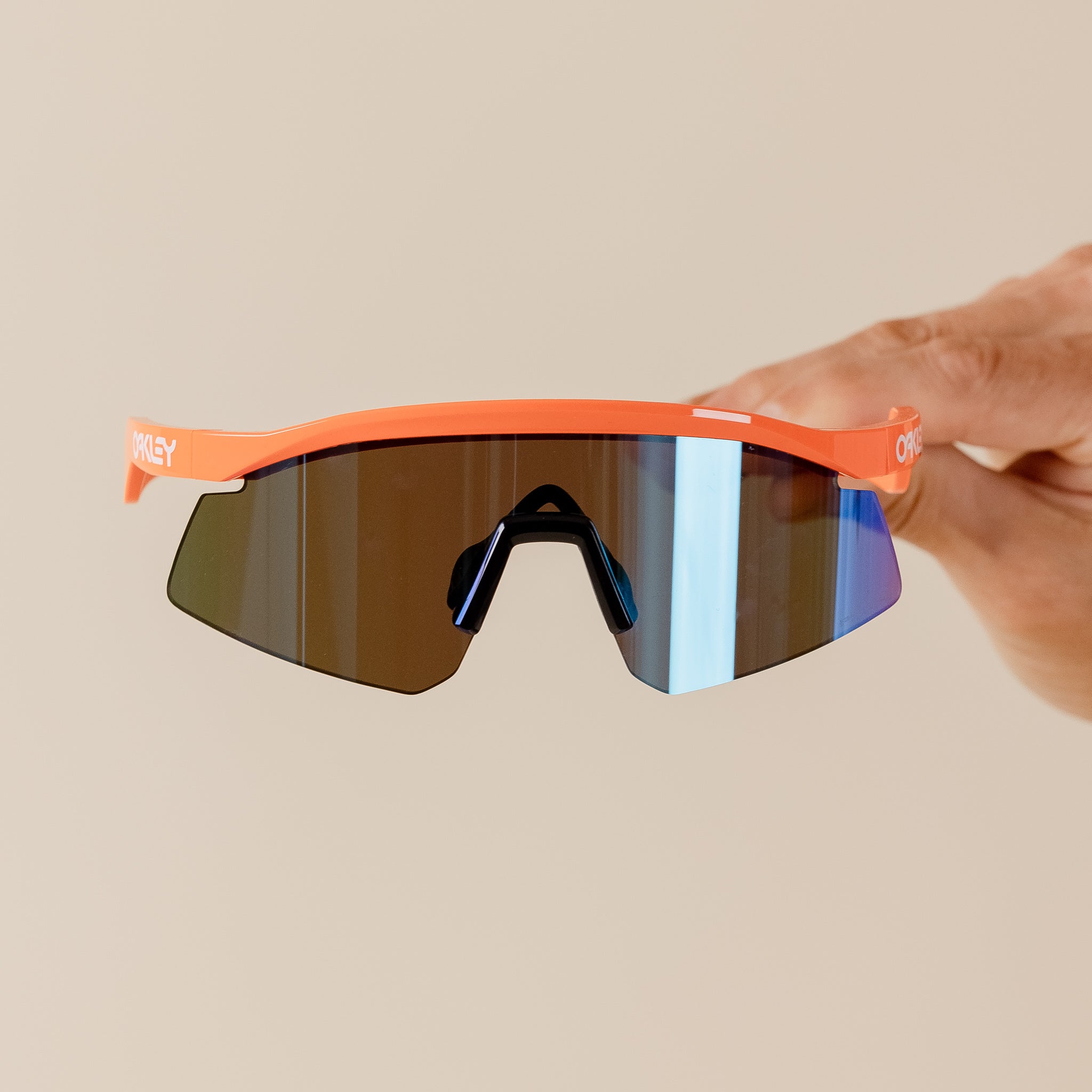 Oakley - Hydra Sunglasses - Neon Orange / Prizm Saphire 922906  -  NEON ORANGE / PRIZM SAPPHIRE CODE: OO9229-0637