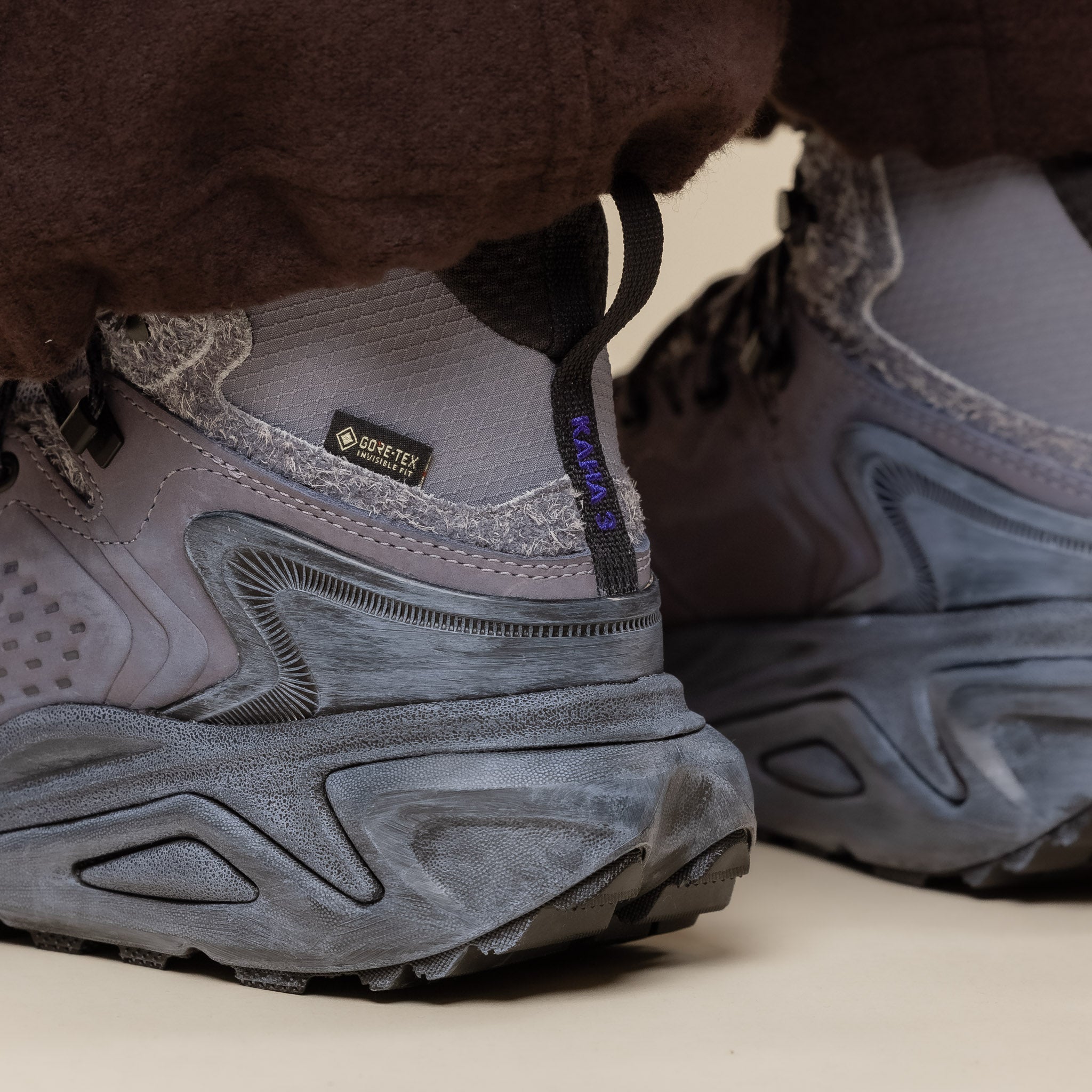 HOKA - Kaha 3 GORE-TEX Hiking Boots - Grey Skies / Lilac Hydrangea