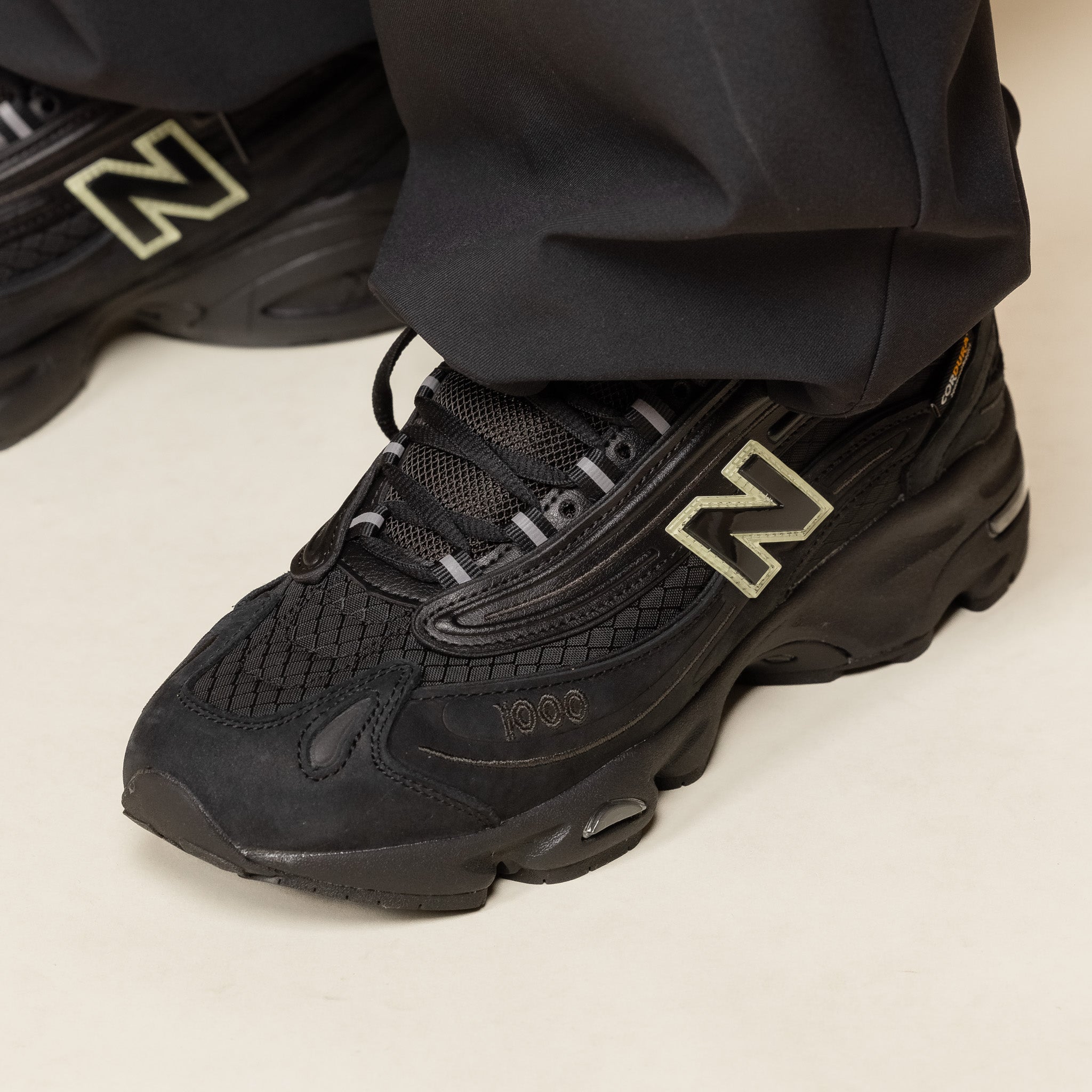 New Balance - M1000 Cordura - Black / Black M1000NBB