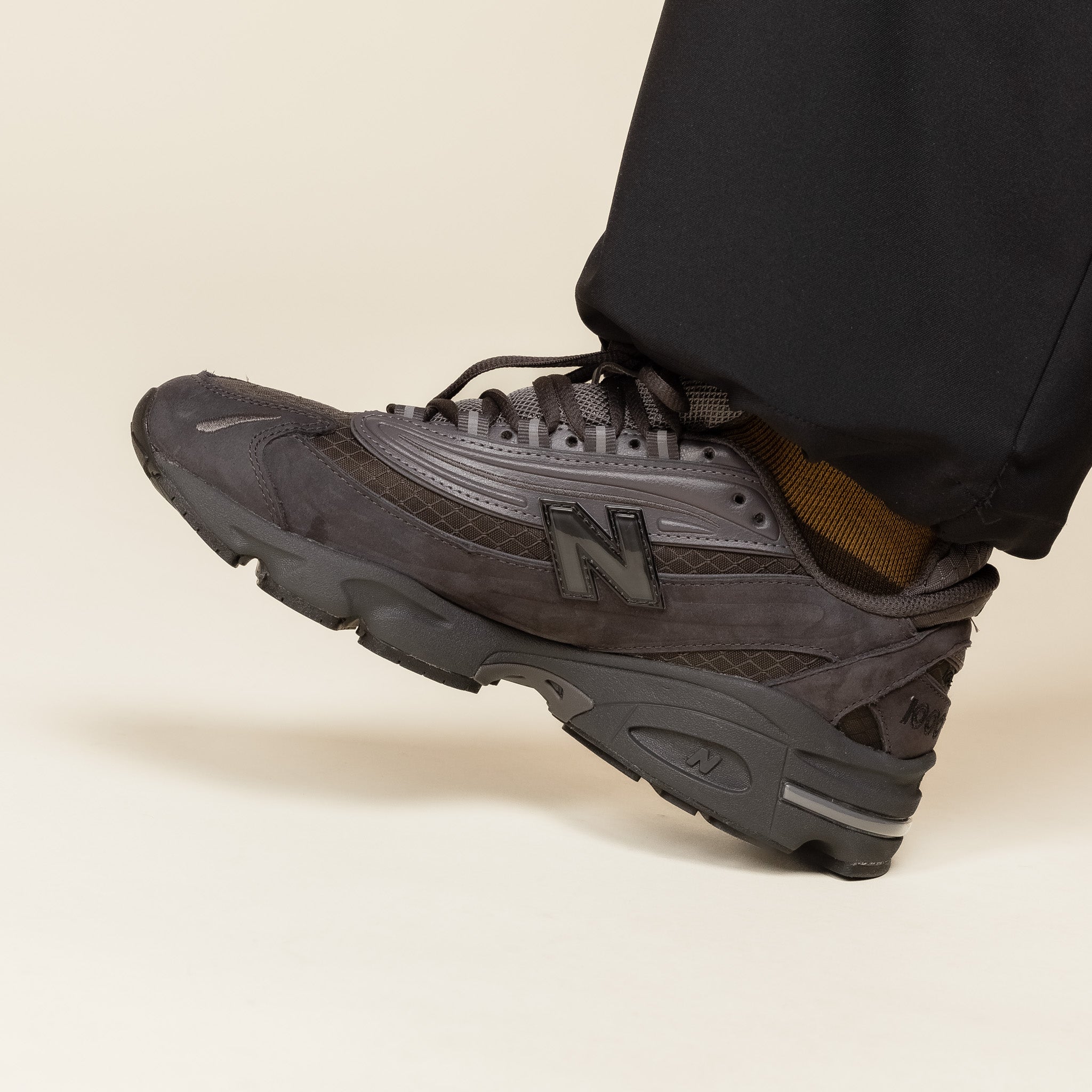 New Balance - M1000 Cordura - Black / Cement M1000BBV