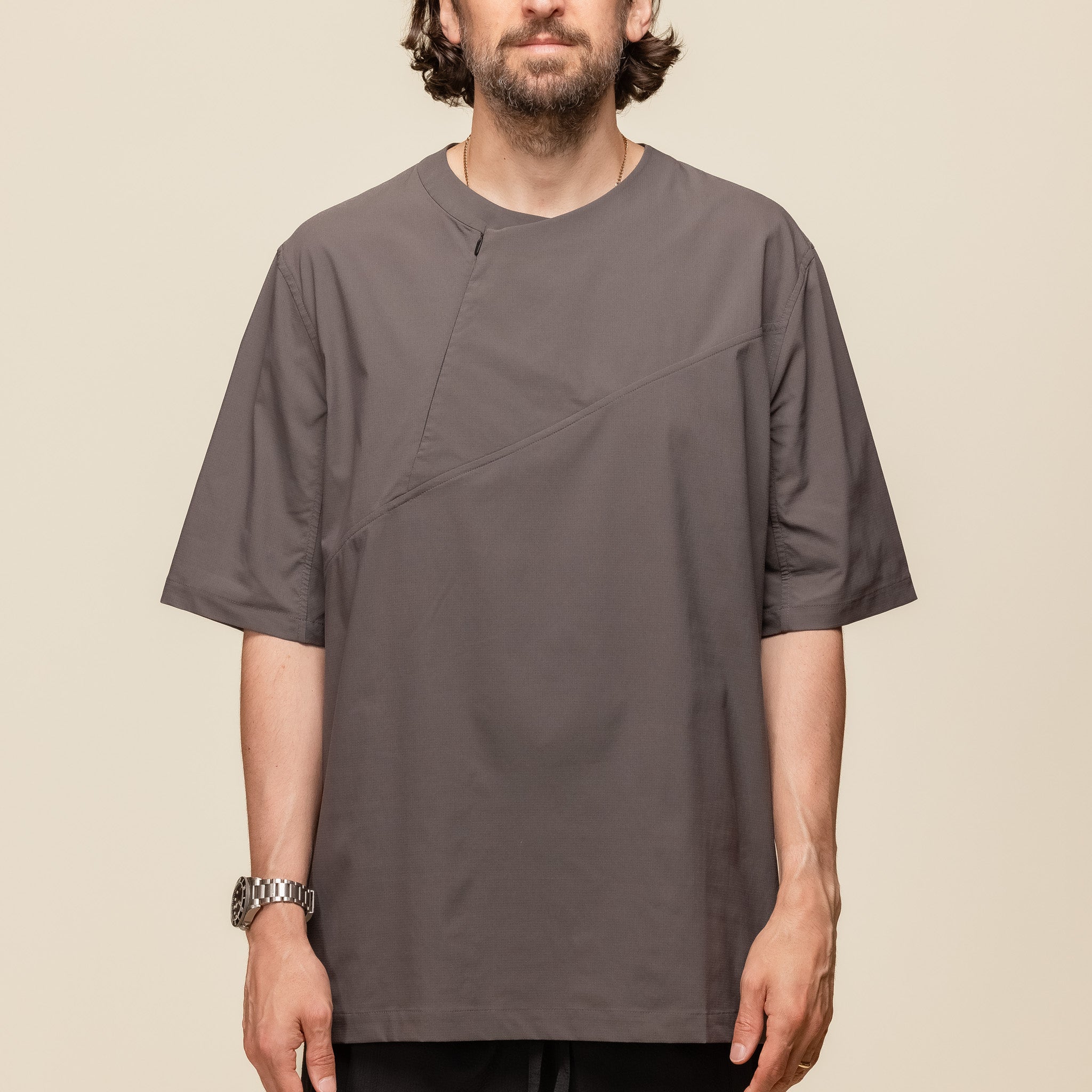 Oqliq - Right Collar Woven T-Shirt - Earth Grey "oqliq Taiwan" "oqliq clothing" "oqliq stockists"