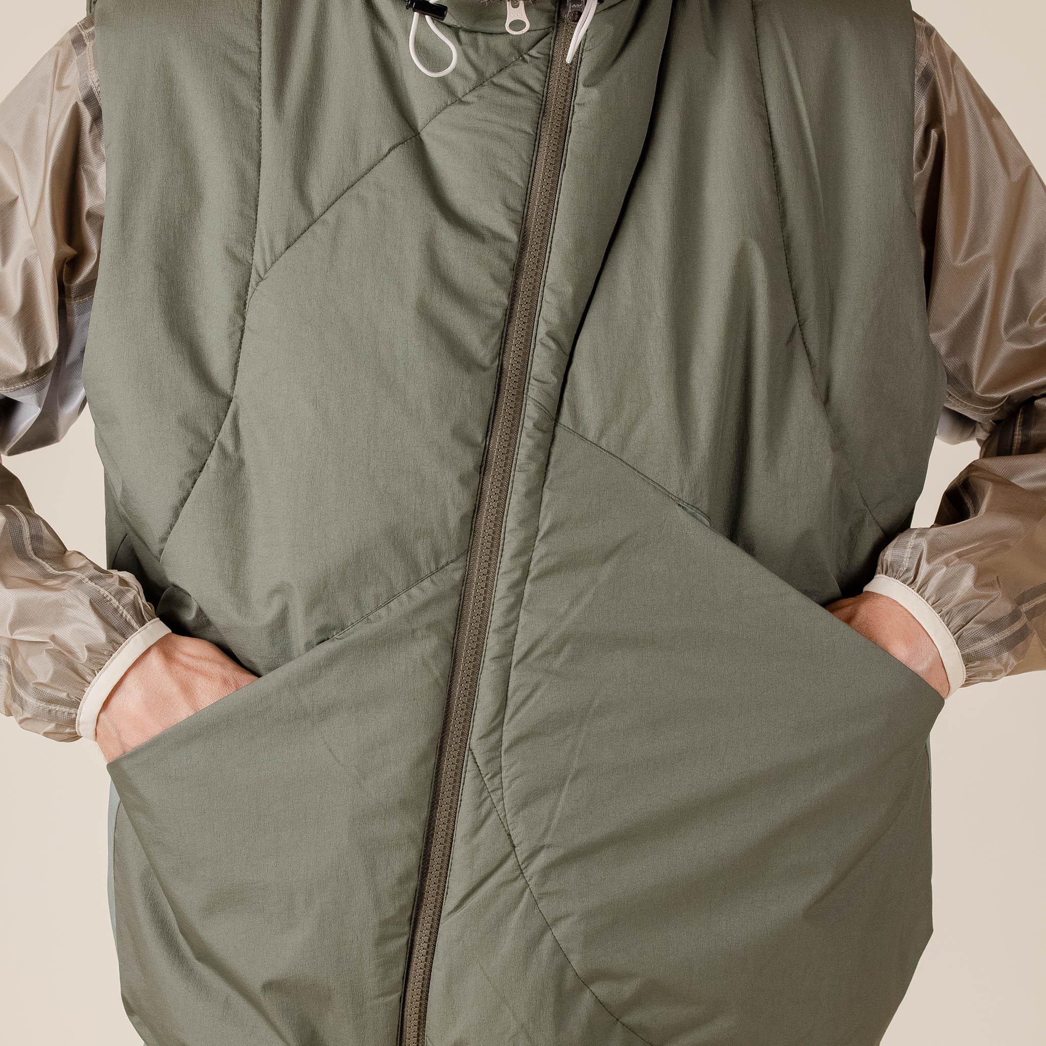 J EONGL I - 3M Thinsulate Reversible Vest Jacket - Green "J EONGL I" "J EONGL I stockists"