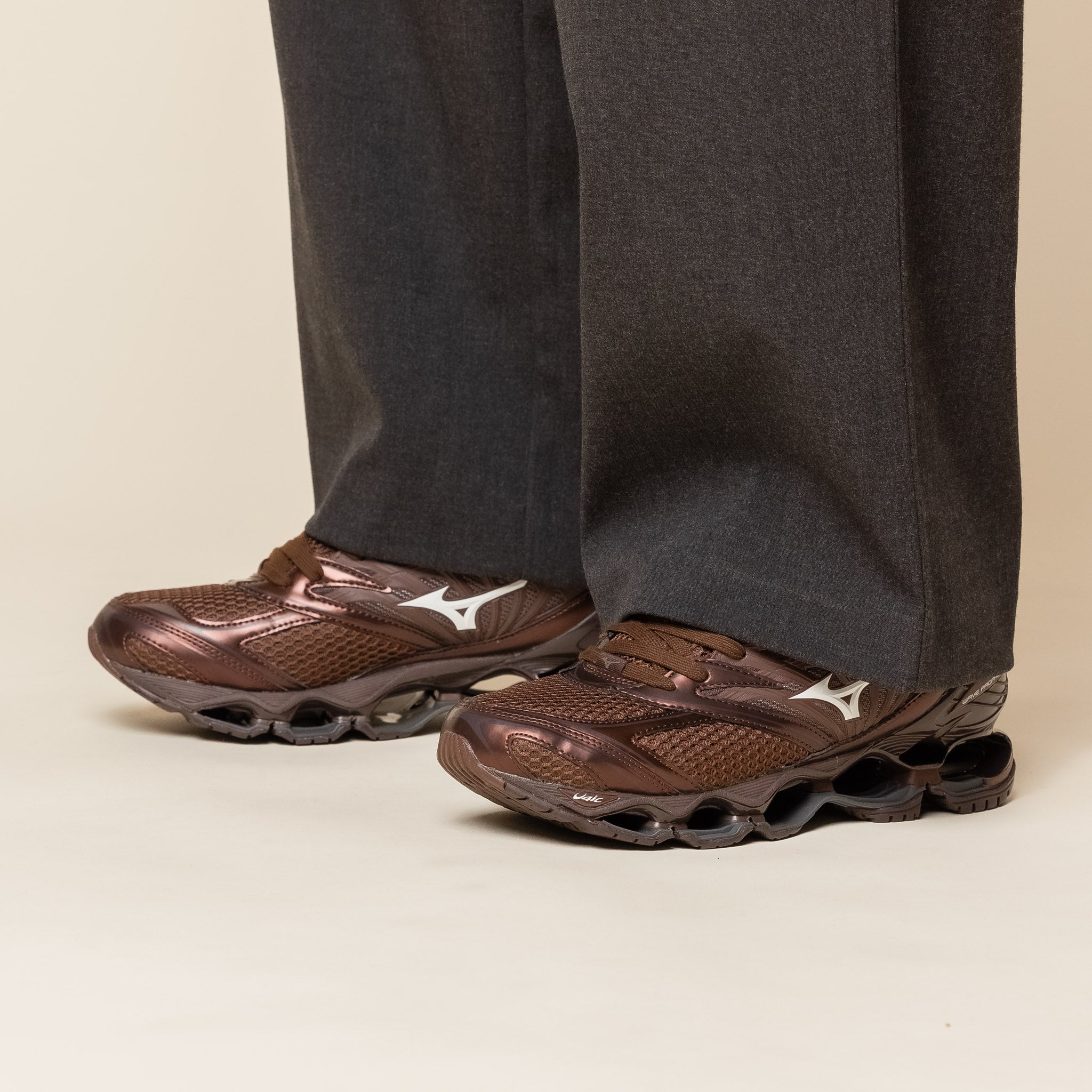 Mizuno - Wave Prophecy LS - Chicory Coffee / Black / Chicory Coffee