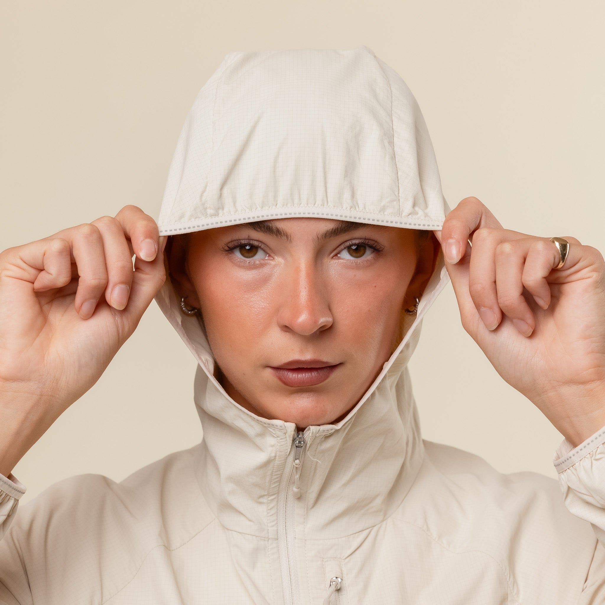 HOKA - Women's SkyFlow Wind Jacket - Oat Milk