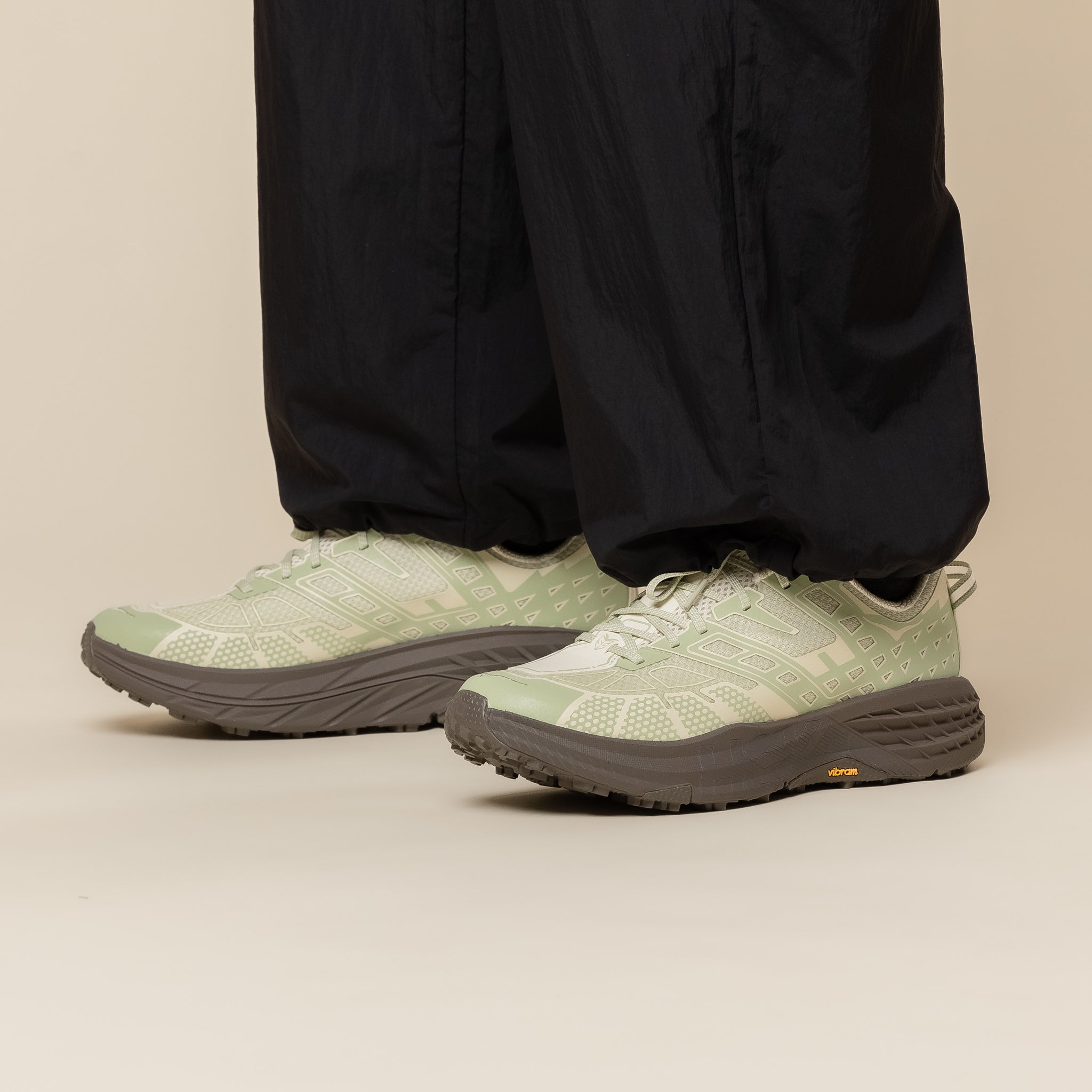 HOKA - Stealth/Tech Speedgoat 2 - Morning Dew/Cliff Grey