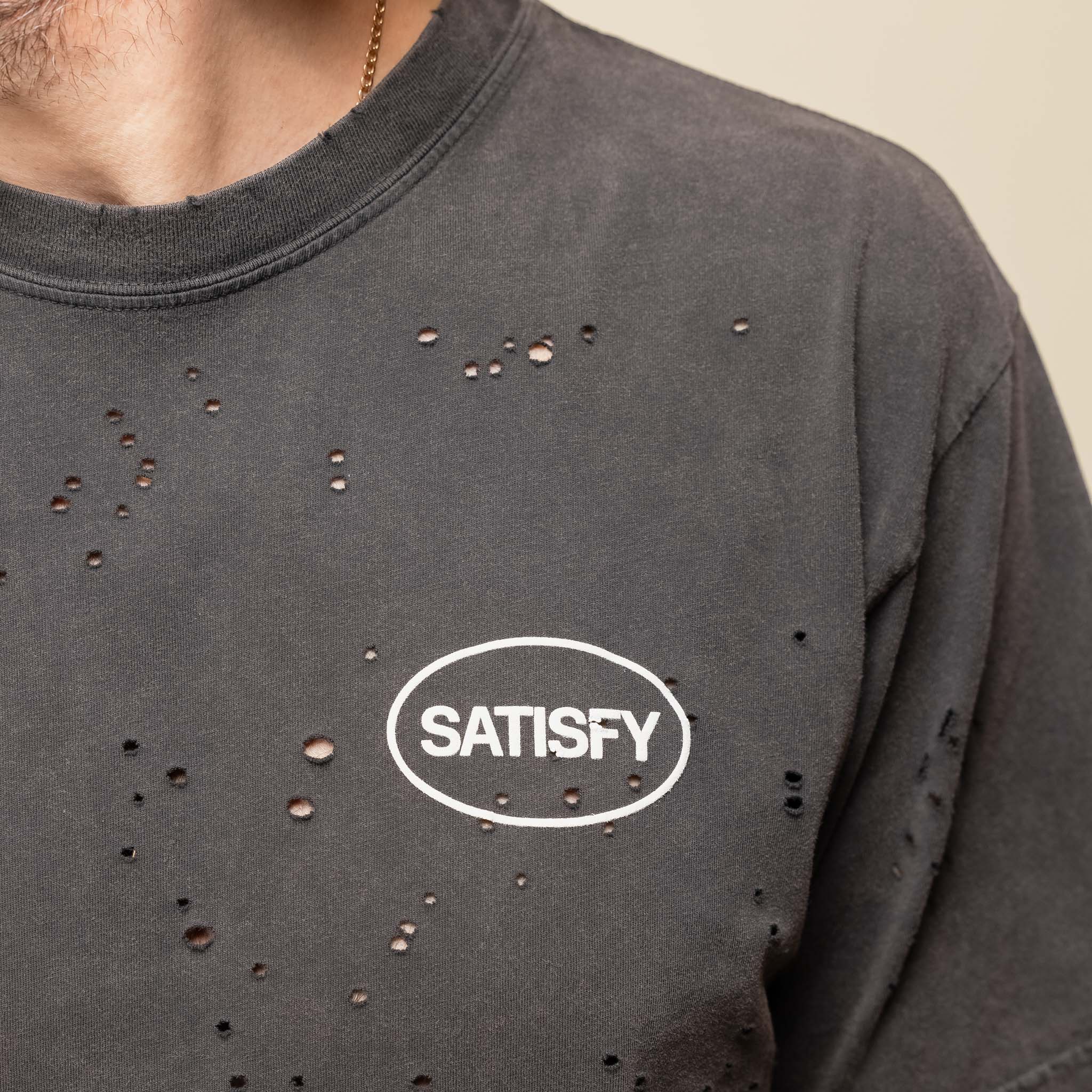 Satisfy Running - MothTech™ T‑Shirt - Aged Black
