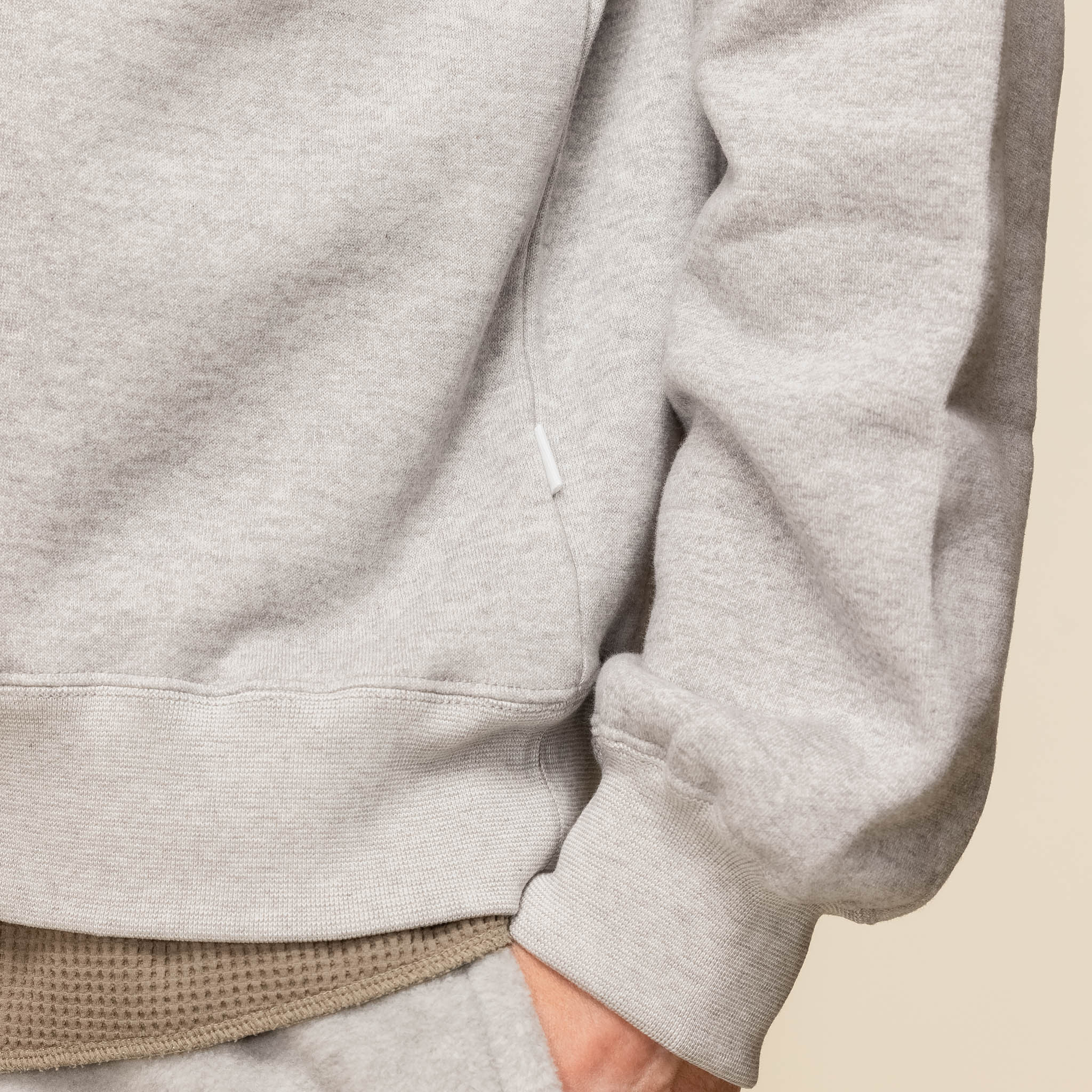 SO SHOP & HOSTEL NAKAMEGURO - Crew Neck Sweatshirt - Grey