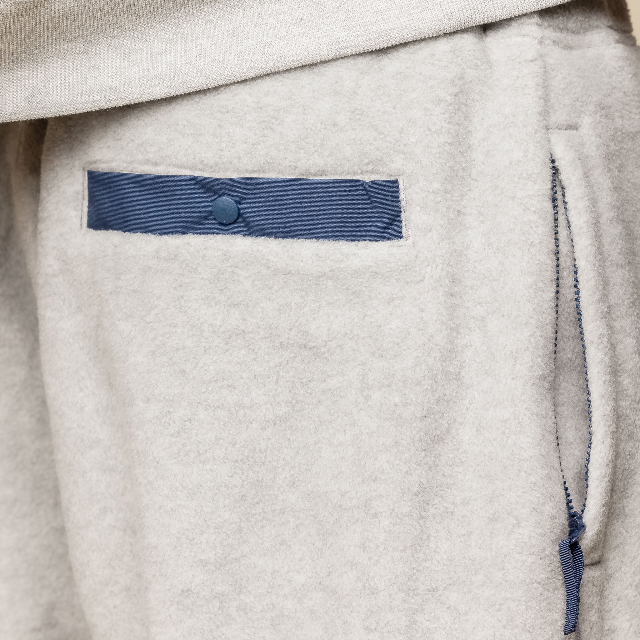 SO SHOP & HOSTEL NAKAMEGURO - Fleece Pants - Grey