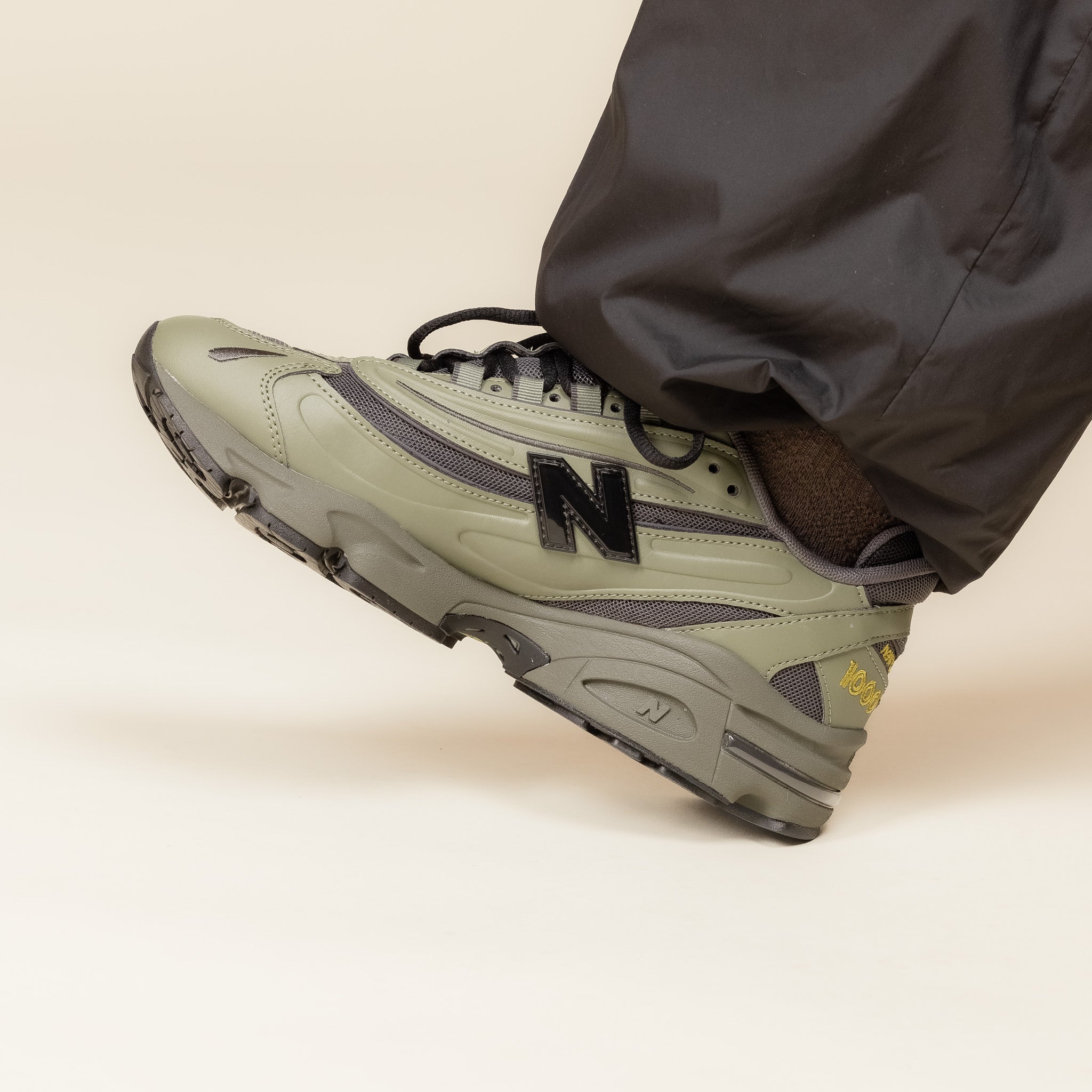 New Balance - M1000 Shoes - Dark Olivine Magnet M1000EA