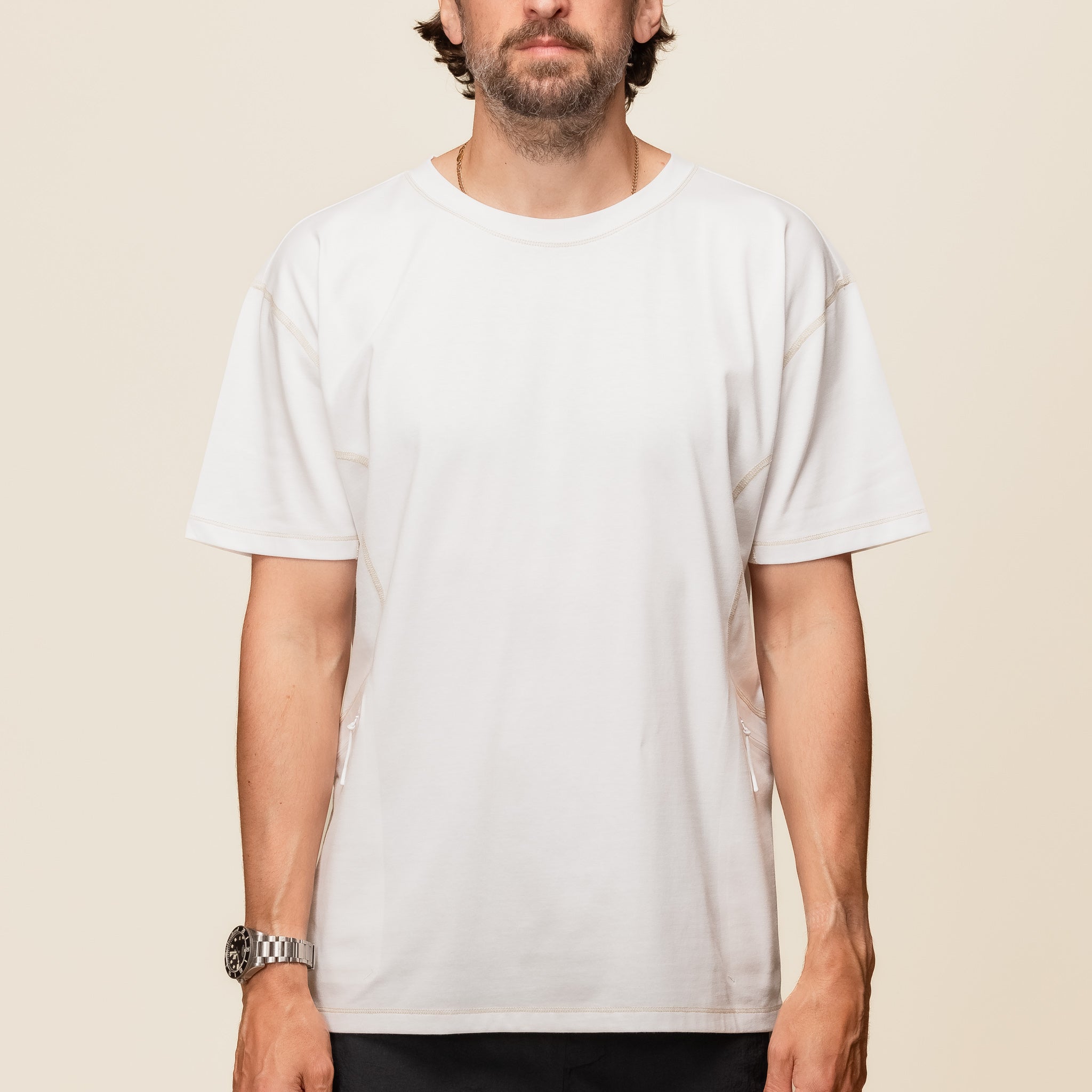 J EONGL I - Contrast Stitch T-Shirt - White