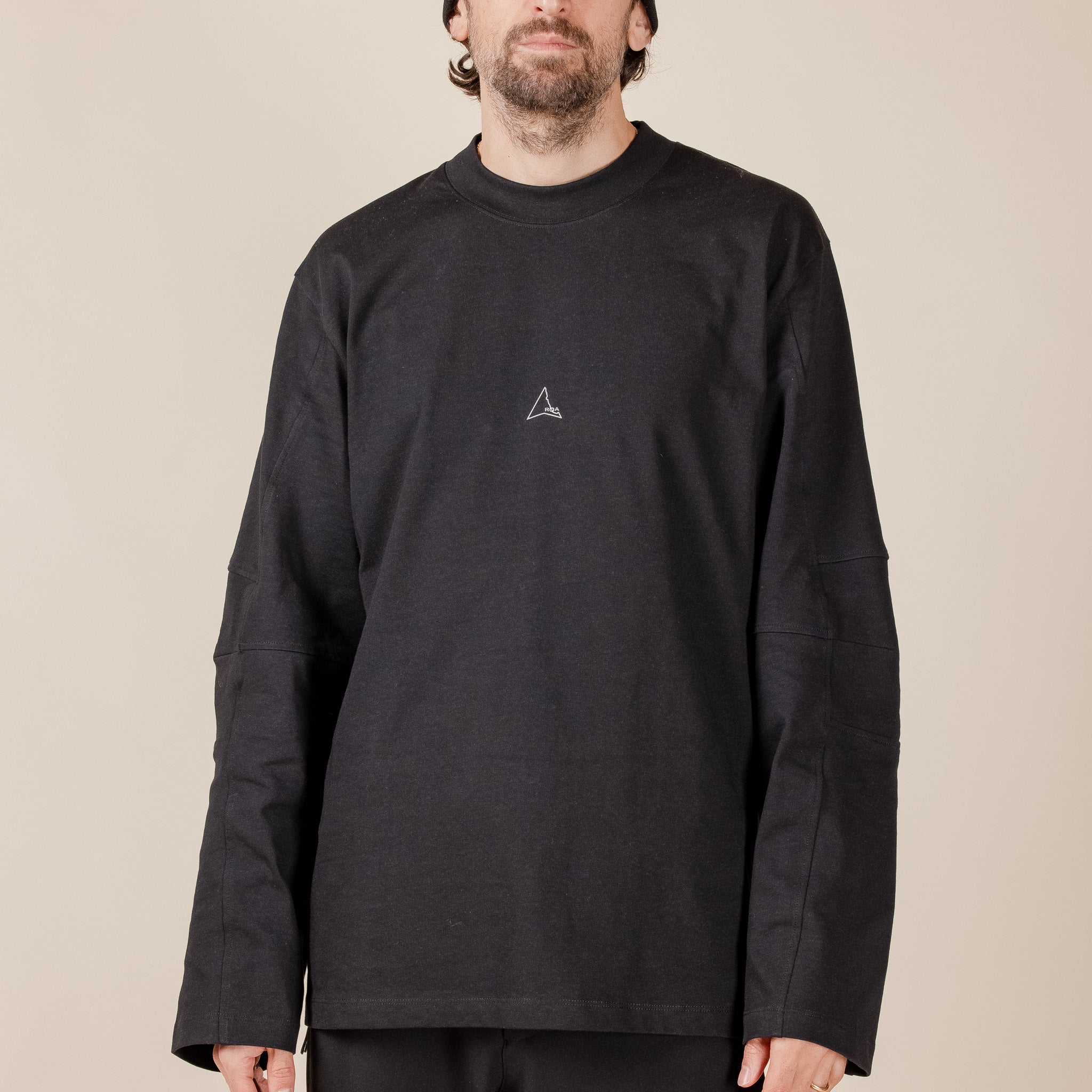 RBUW007JY04 Roa Hiking - Long Sleeve Logo T-Shirt - Black
