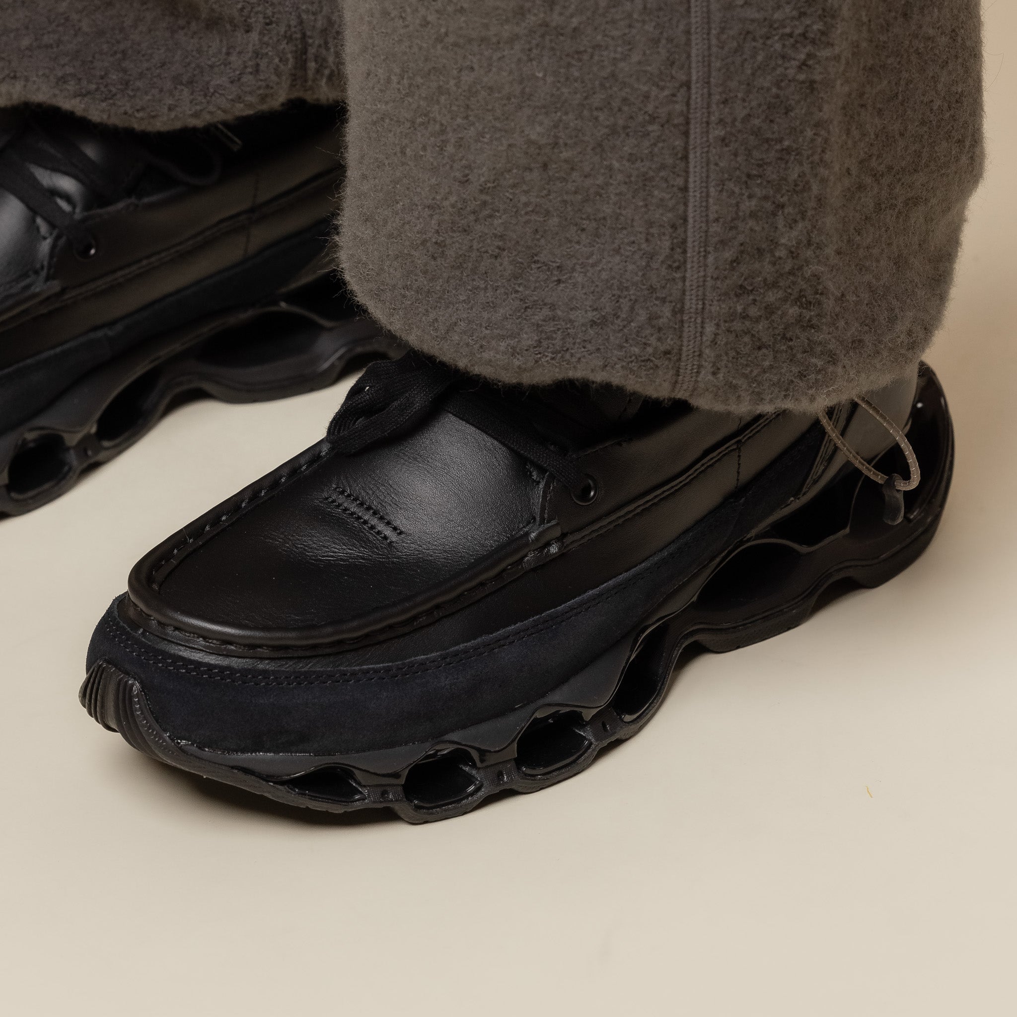 Mizuno - Wave Prophecy Moc Gore-Tex - Black