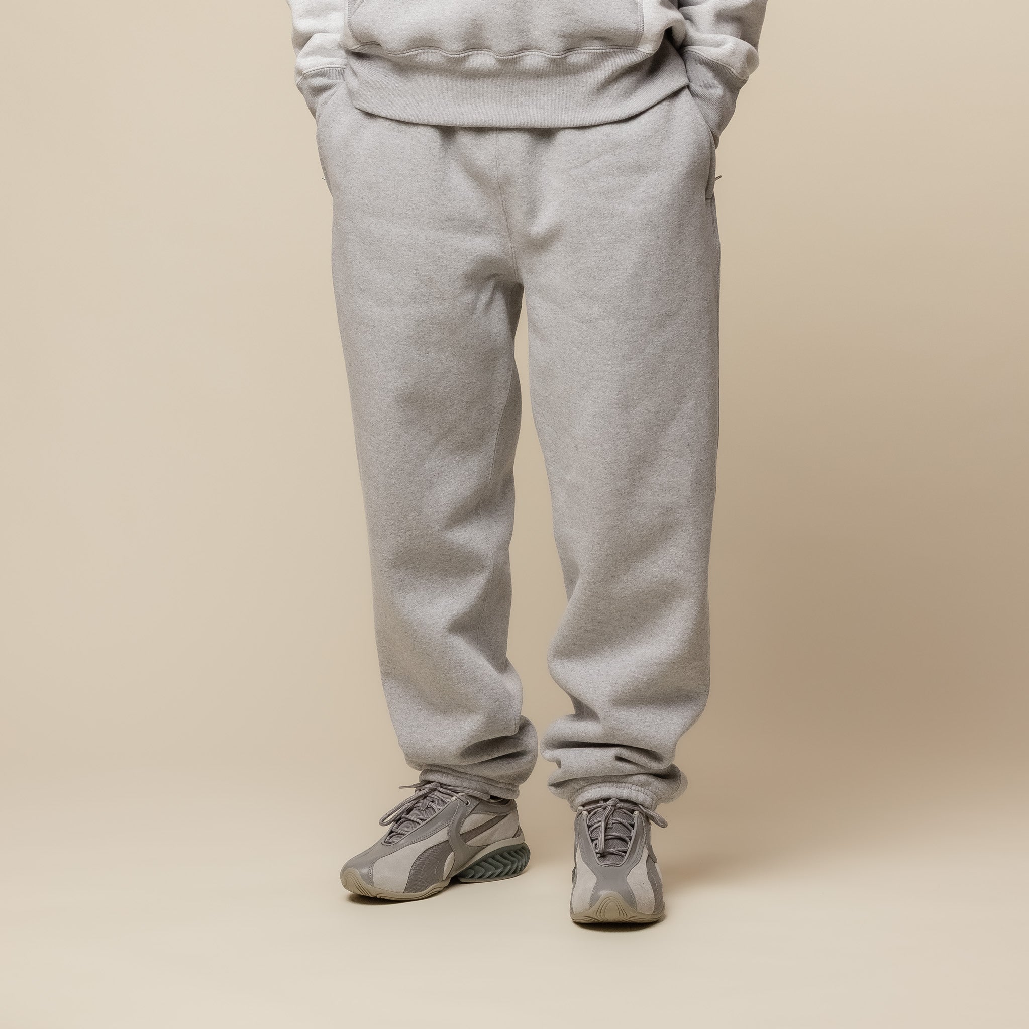 Cease - C-Seam Sweatpants - Heather Grey