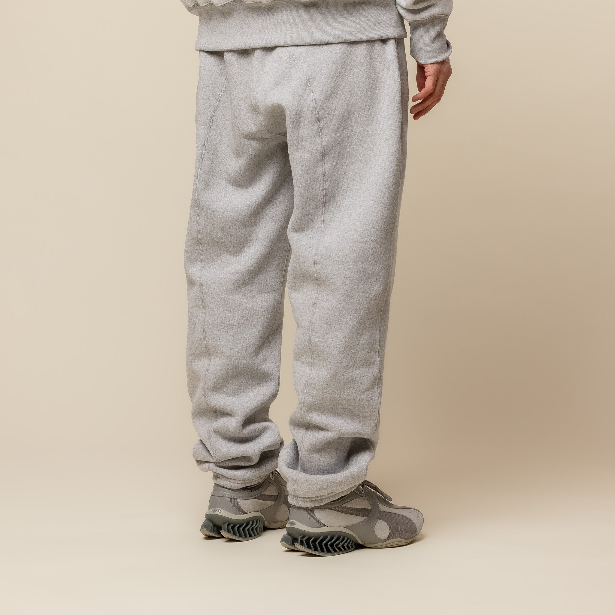 Cease - C-Seam Sweatpants - Heather Grey