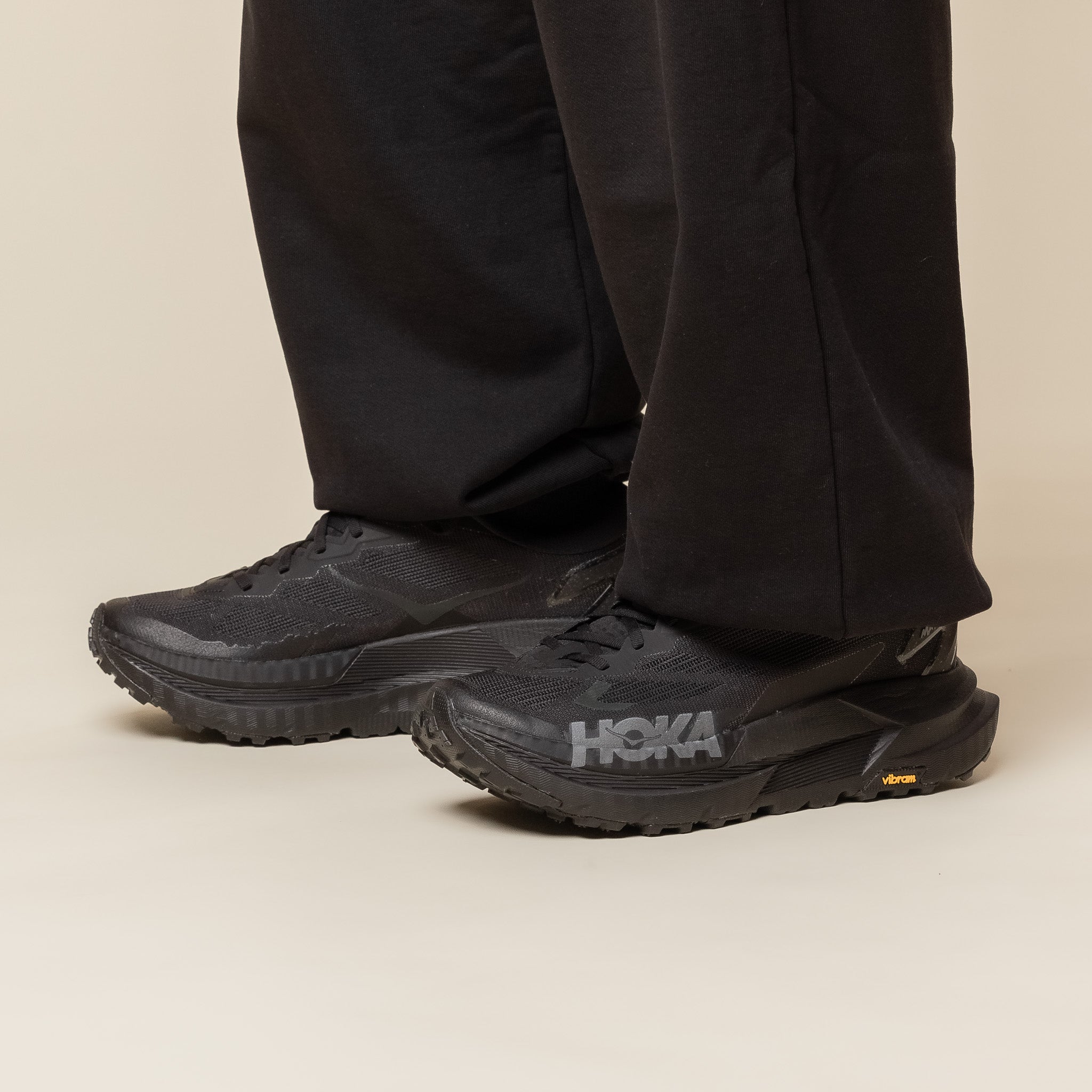 HOKA - Mafate X - Black / Satellite Grey