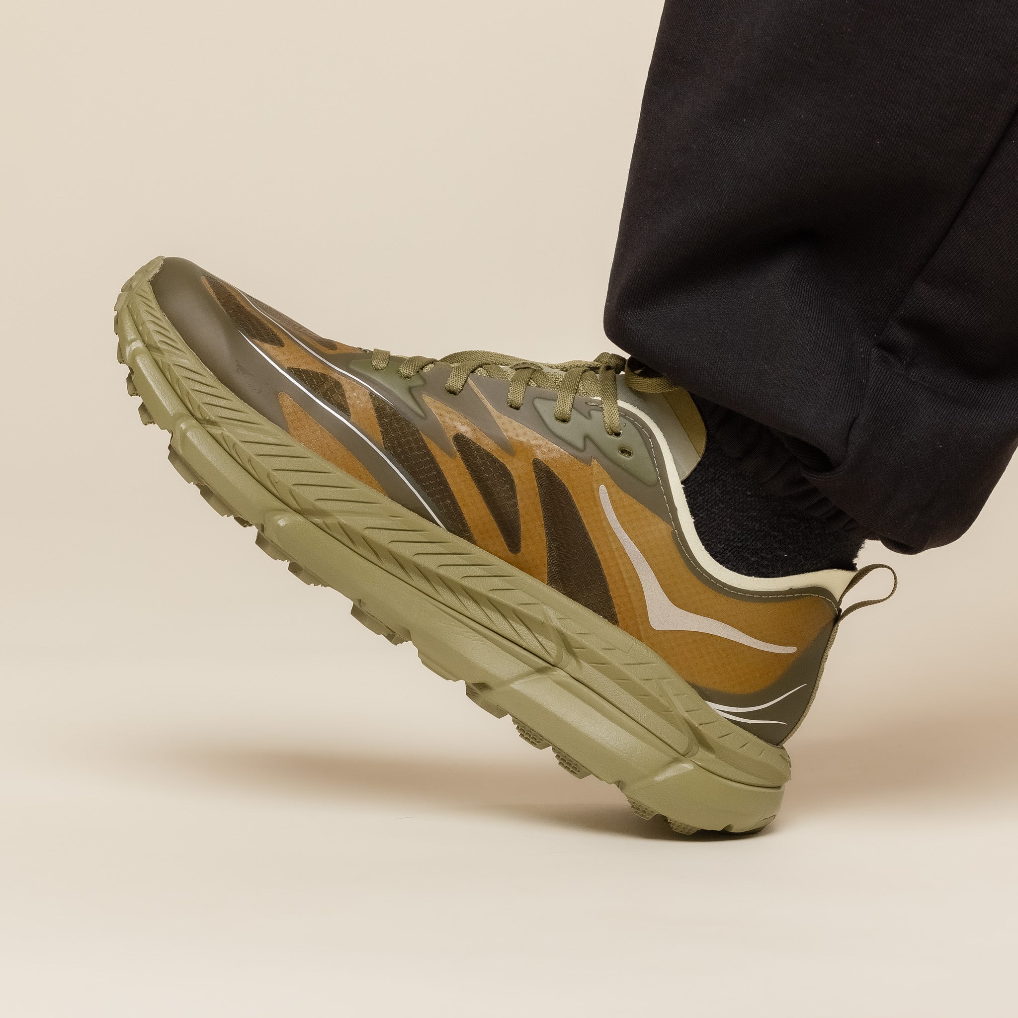 HOKA - Mafate Speed 4 Lite - Wild Rye / Pampas Grass