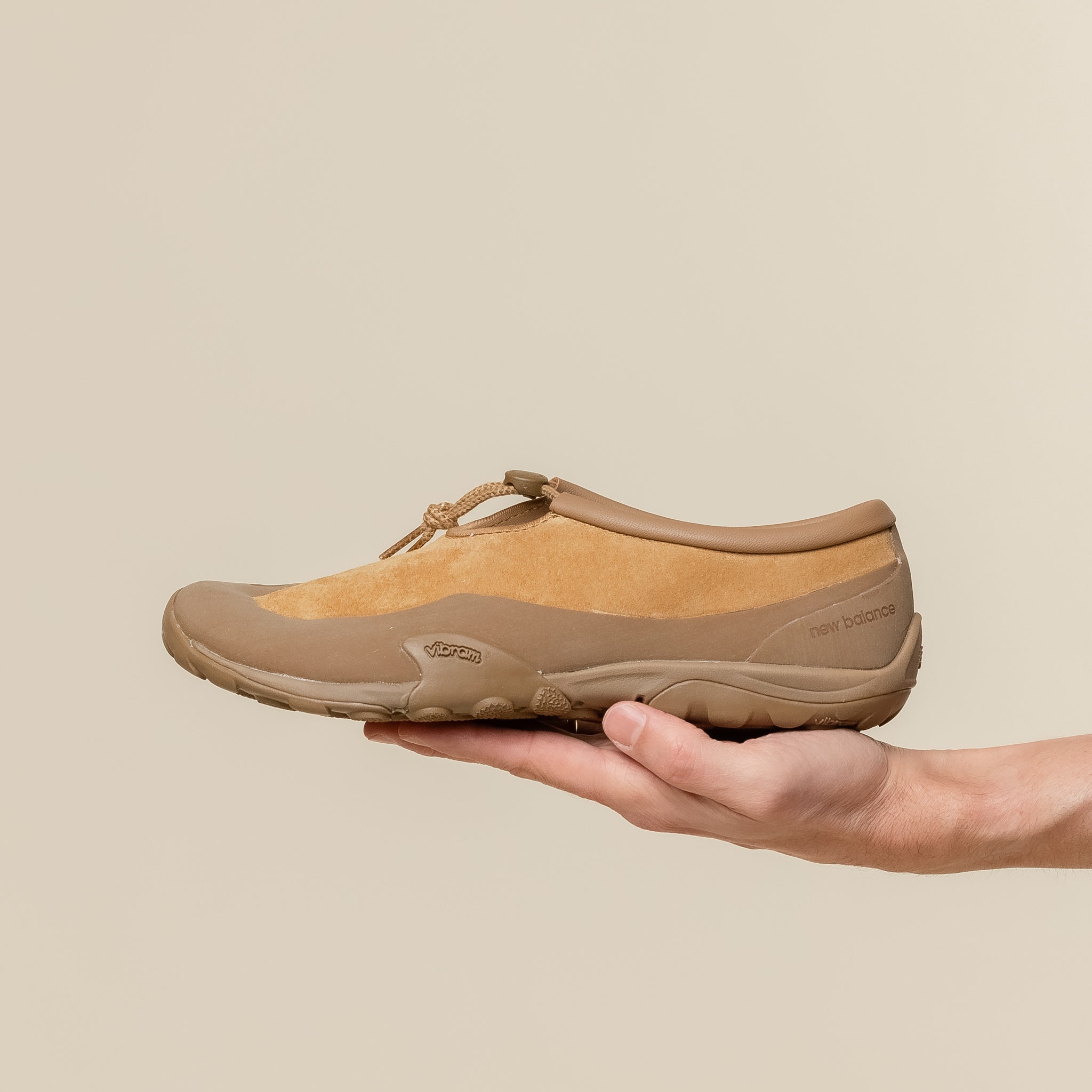 New Balance - MT10T - Stucco