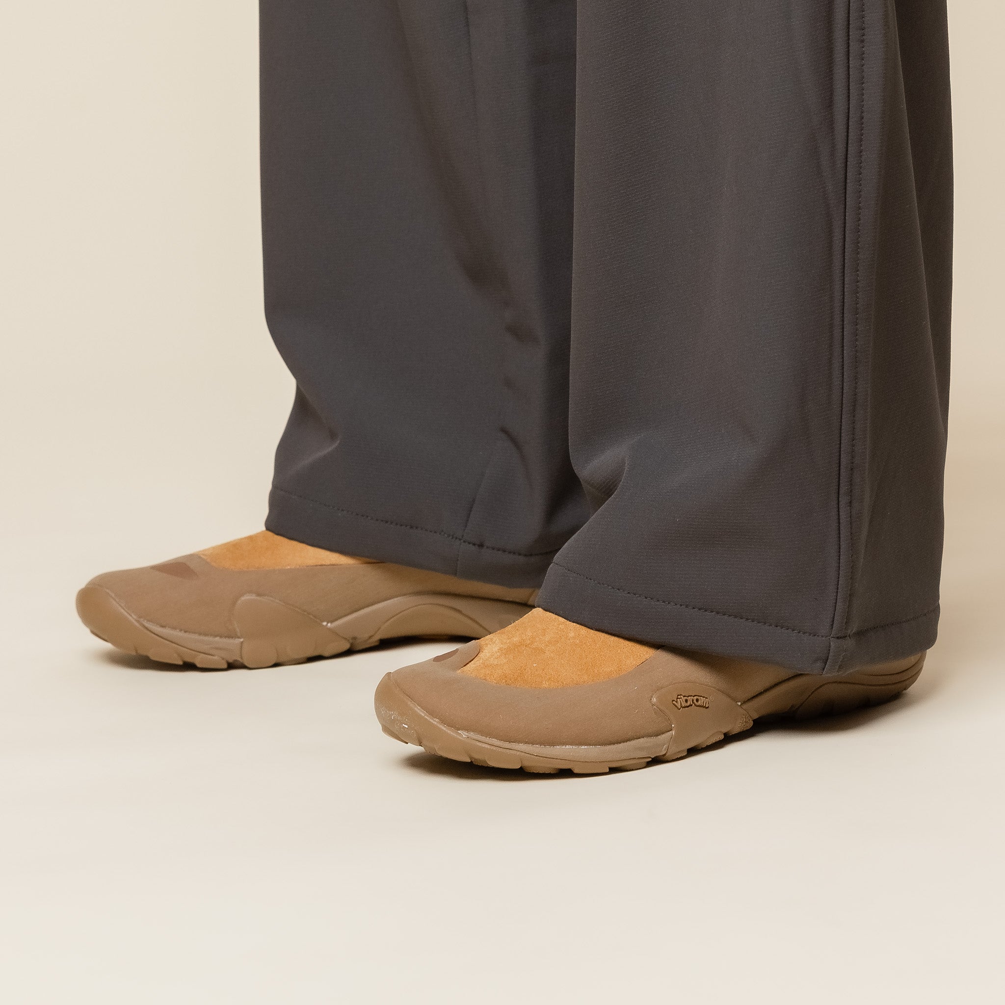 New Balance - MT10T - Stucco