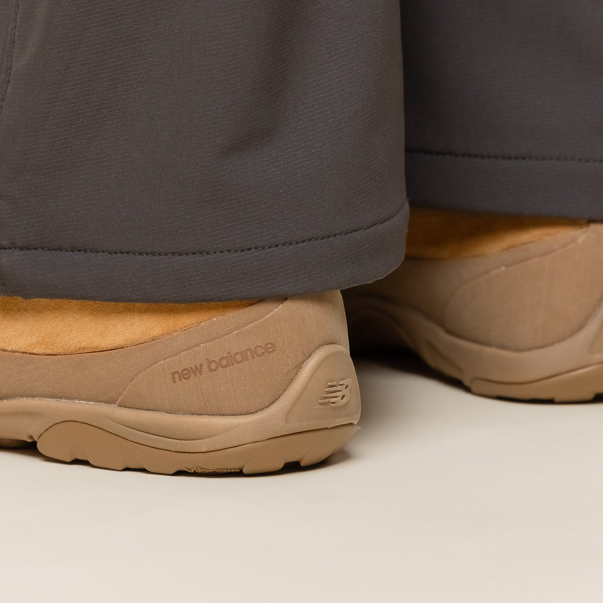 New Balance - MT10T - Stucco