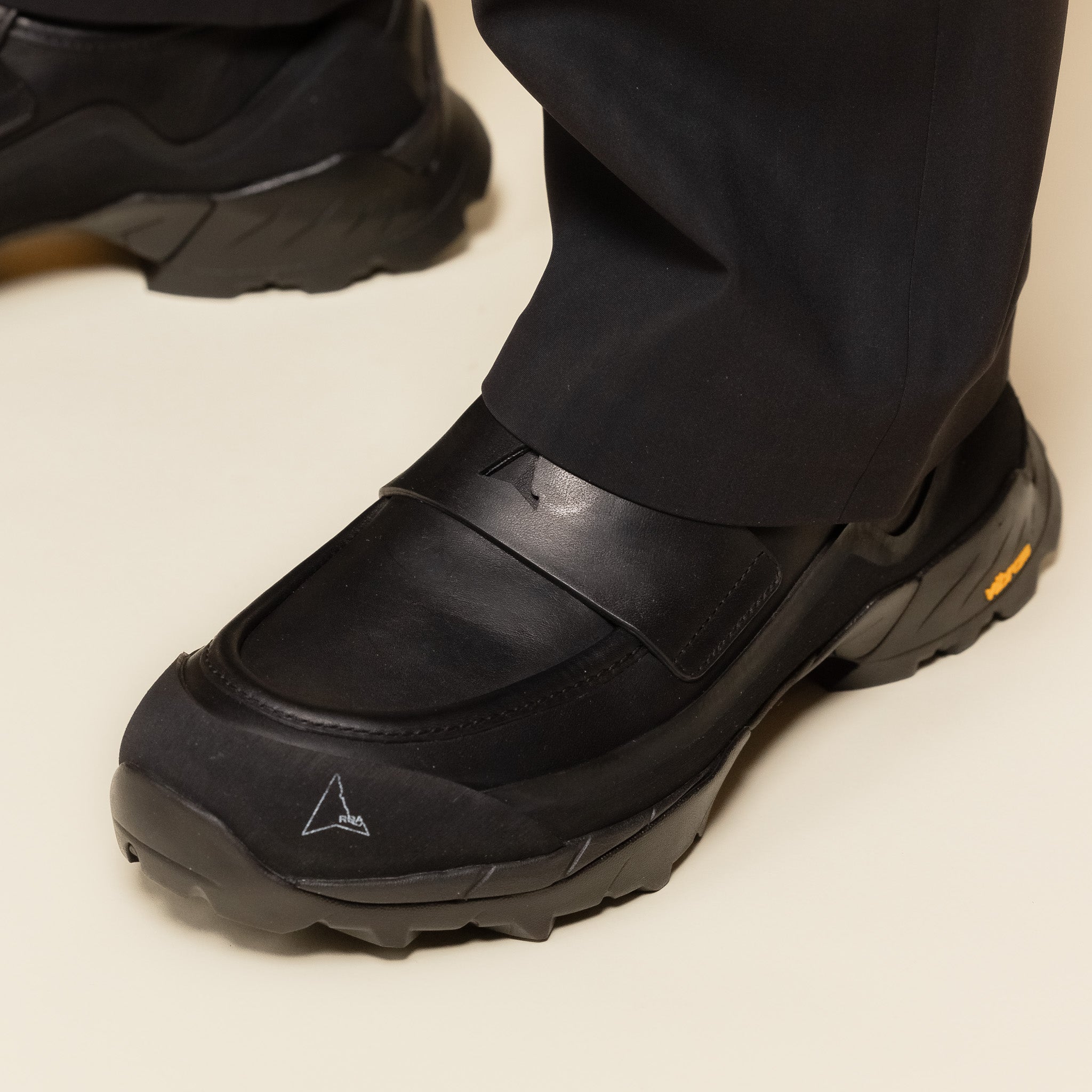 LOLE10-001 Roa Hiking - Loafer Shoe - Black "roa loafer" "roa shoes" "roa footwear"