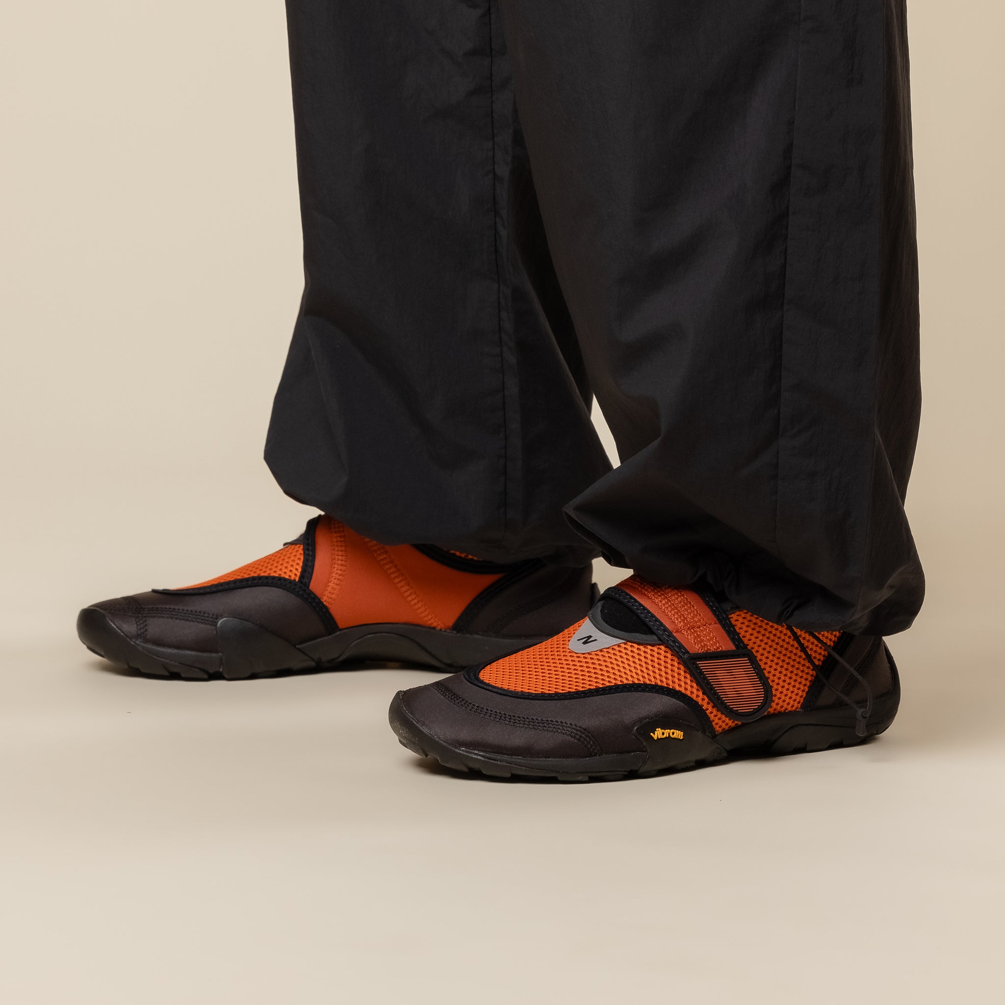 New Balance - TDS MT2 Shoes - Burnt Orange/Blacktop