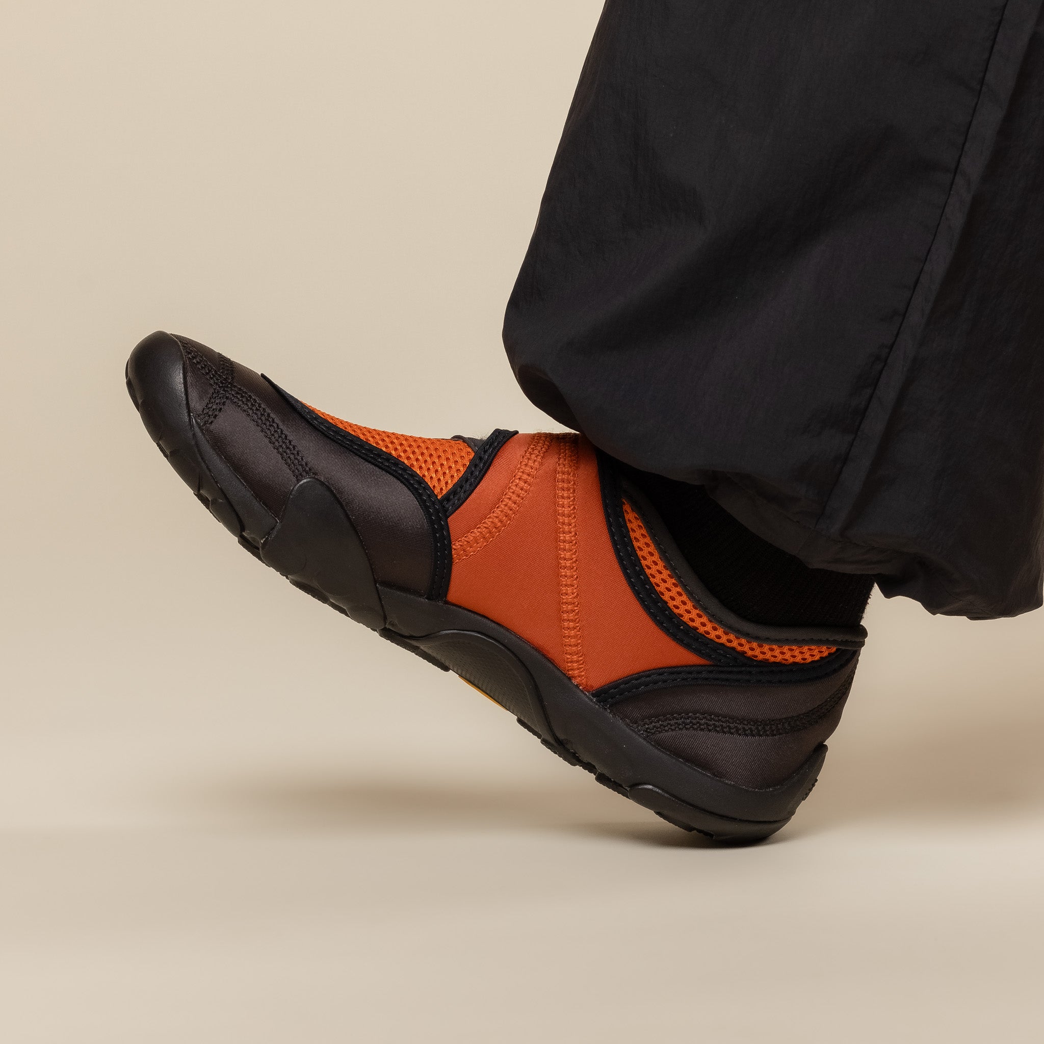 New Balance - TDS MT2 Shoes - Burnt Orange/Blacktop