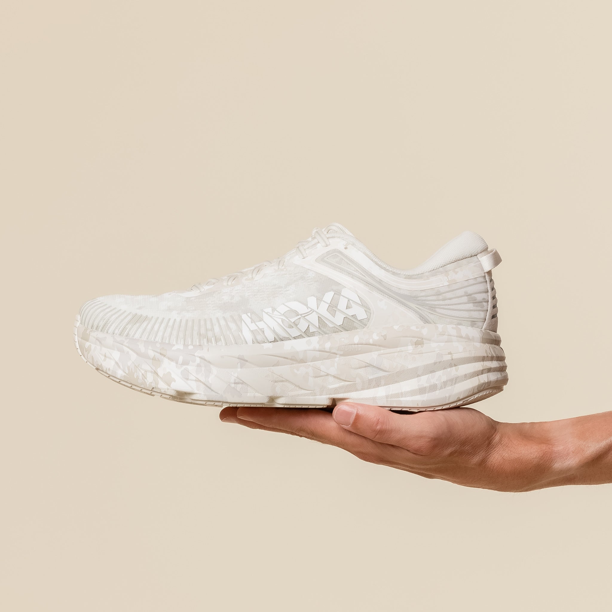 HOKA x BEAMS - Bondi 7 - Turtledove/Tidal Foam