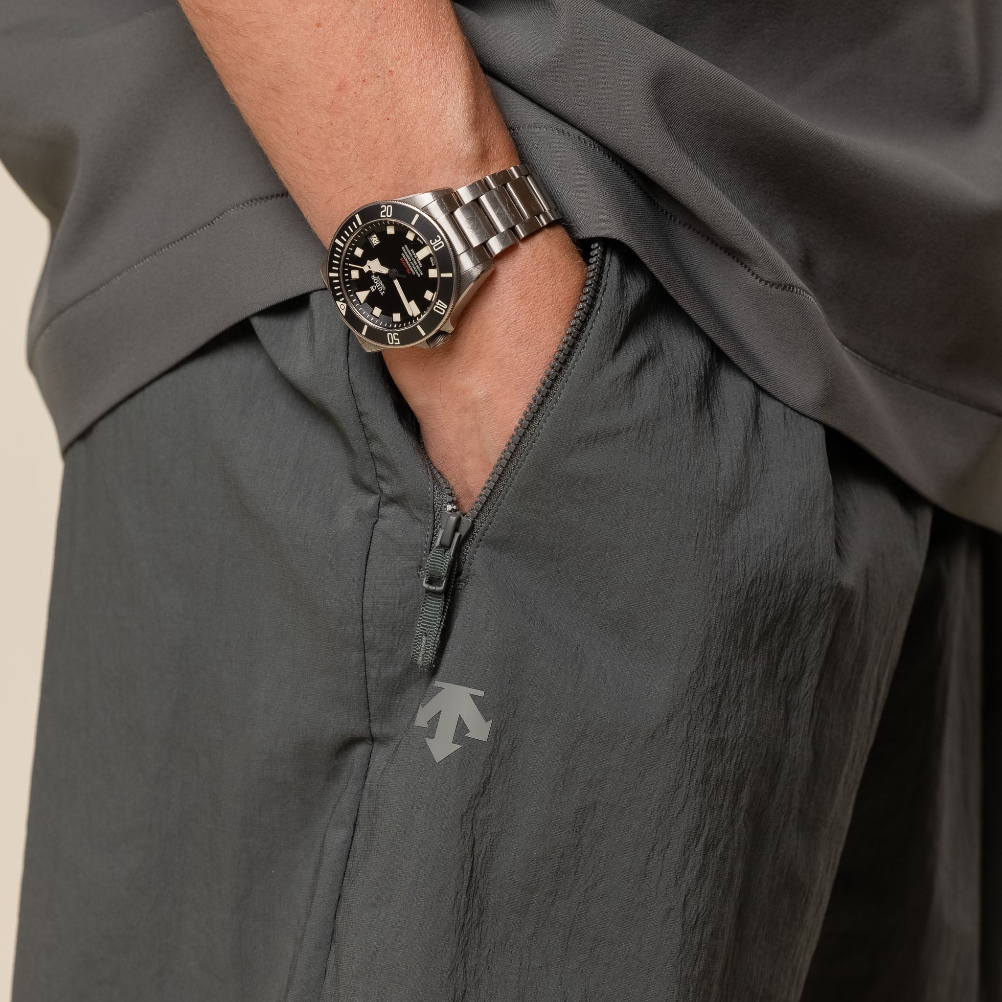 Descente IO - Lightweight Shorts - Slate Forest