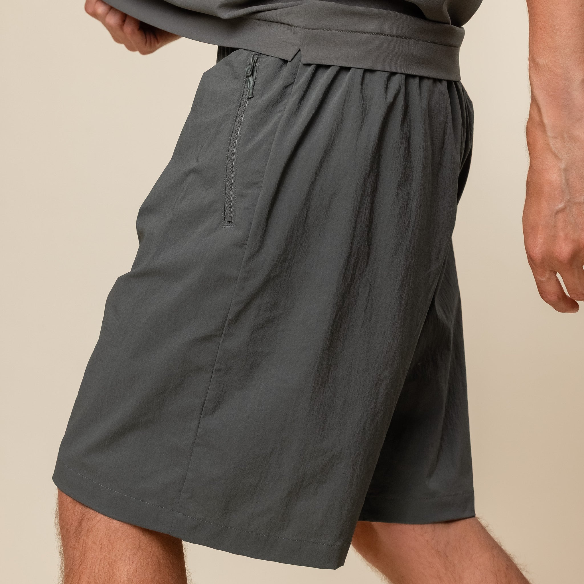 Descente IO - Lightweight Shorts - Slate Forest
