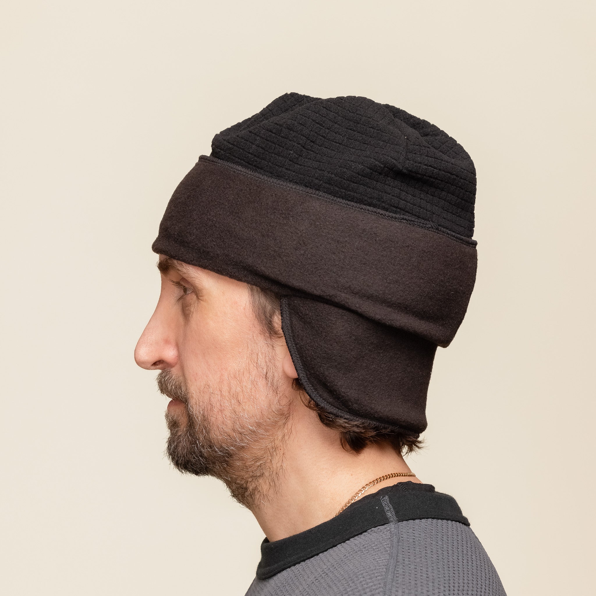 Found Feather - City Beanie Grid x Fleece - Black