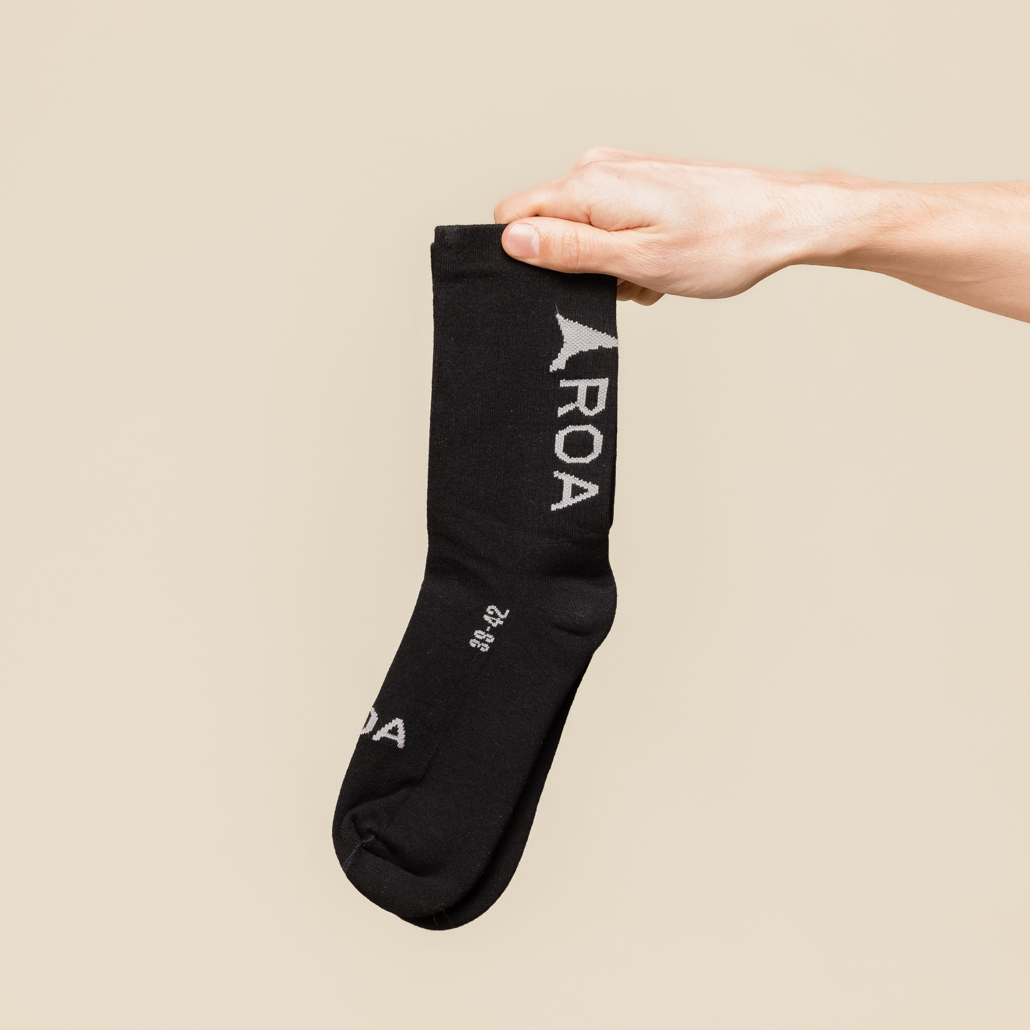 RBMW079YA04 Roa Hiking - Logo Socks - Black "Roa Socks"