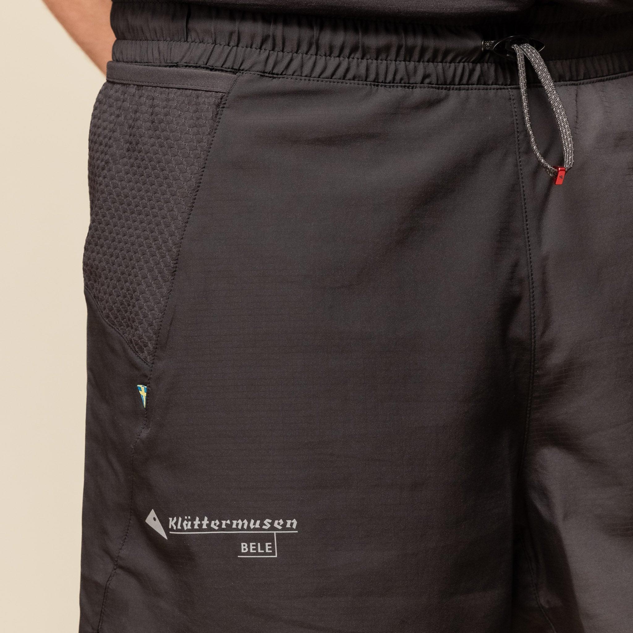 Klättermusen - Bele Lightweight Shorts - Raven Black