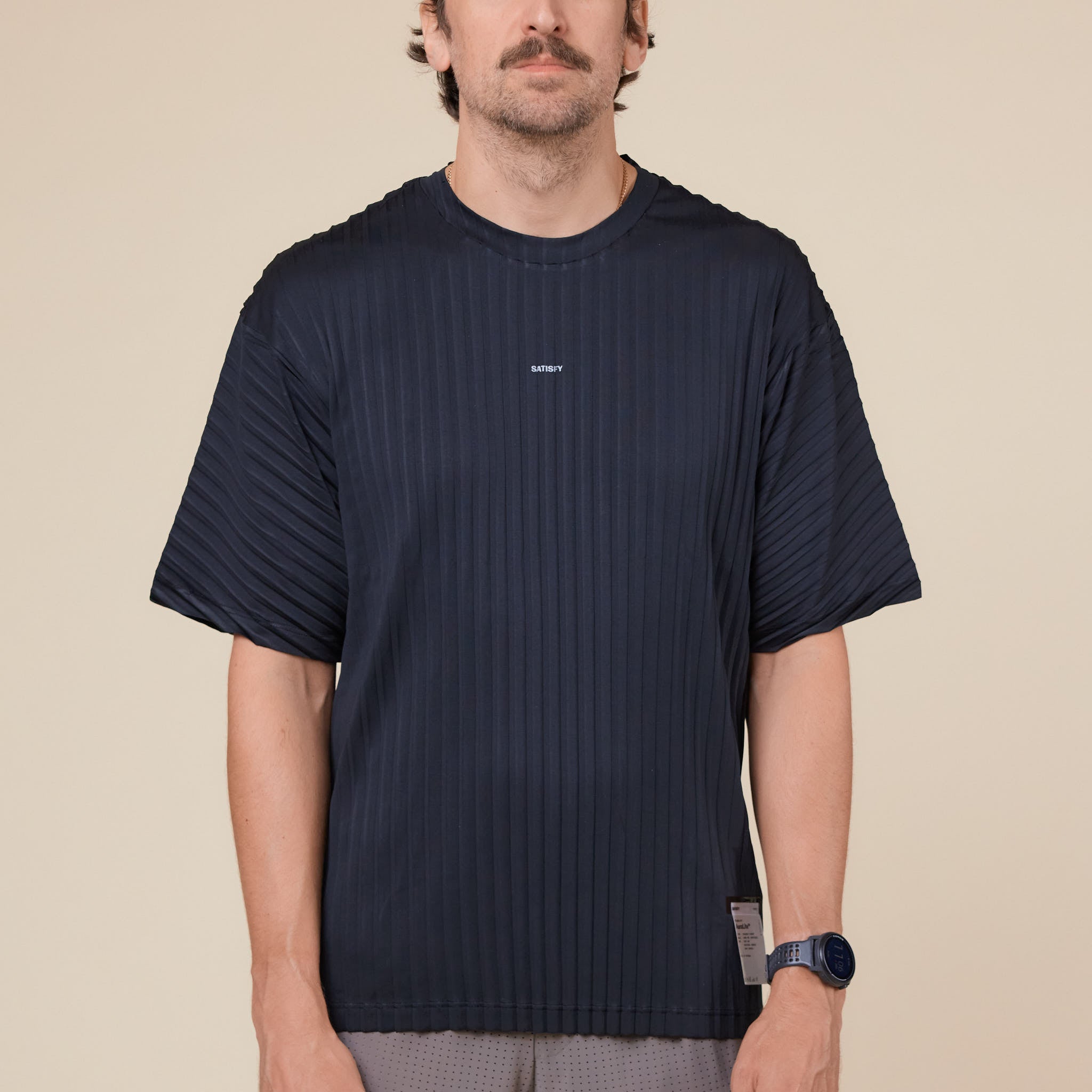 Satisfy Running - AuraLite™ Pleated T-Shirt - Black