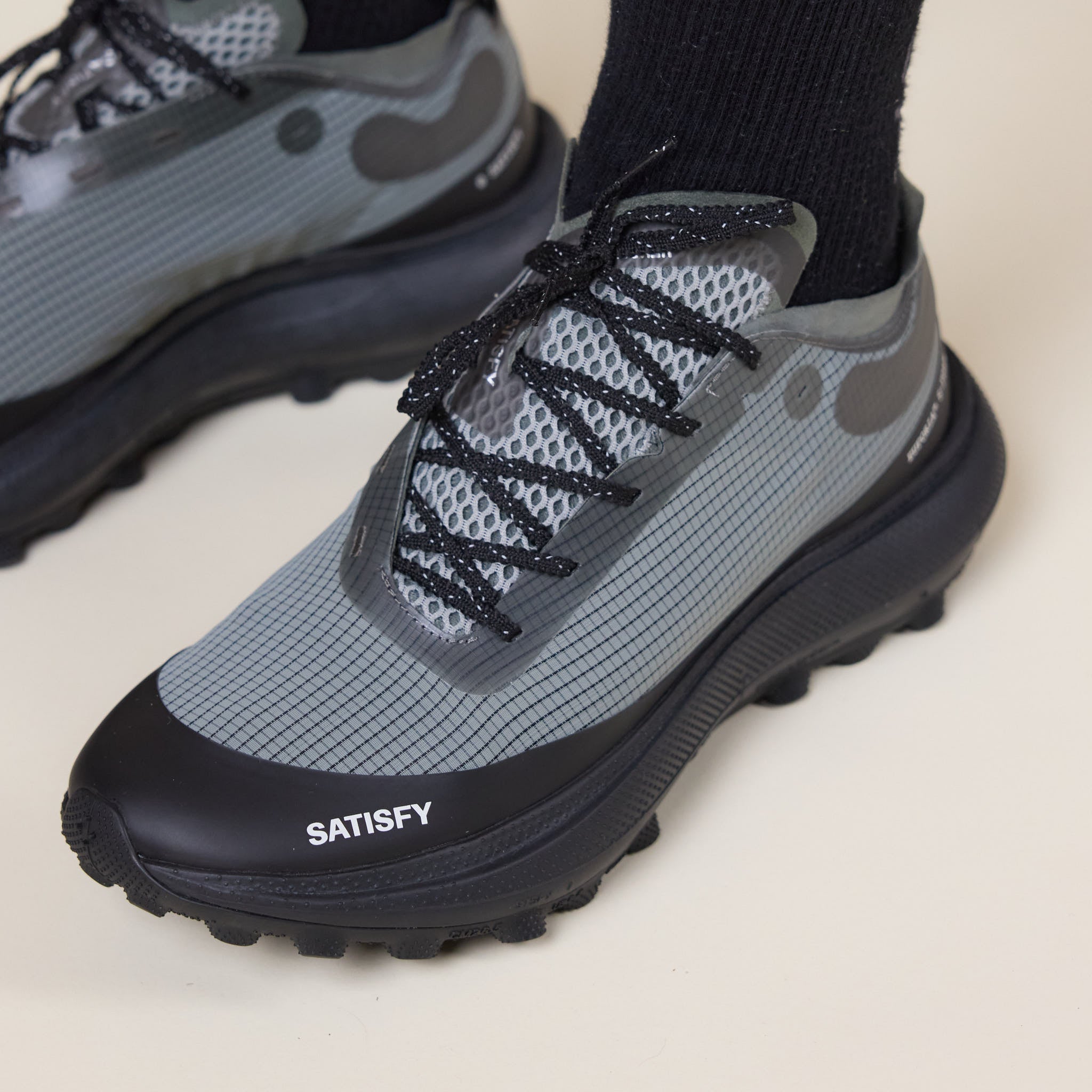 Satisfy - The ROCKER Trail Shoe - Shadow