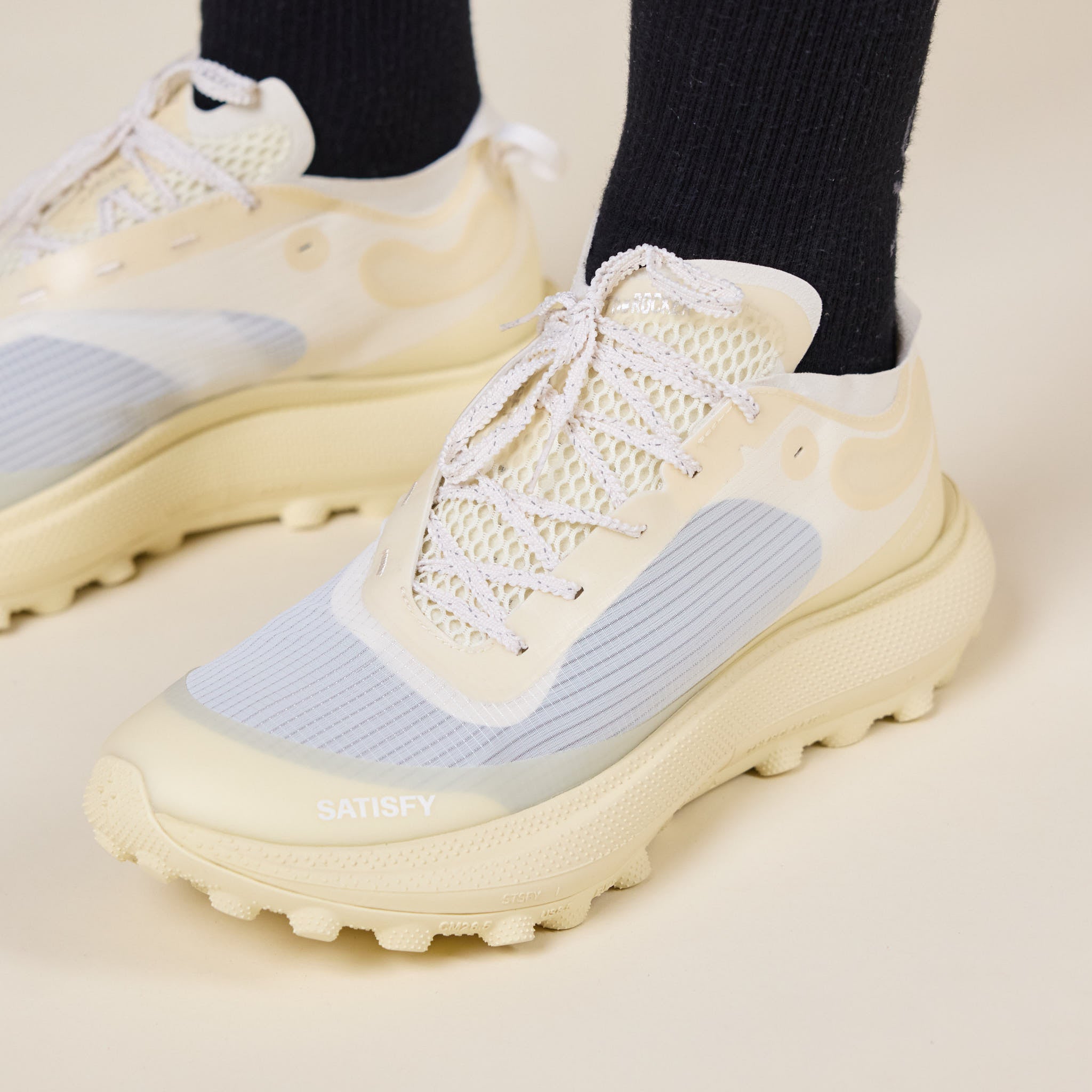 Satisfy - The ROCKER Trail Shoe - Antique White